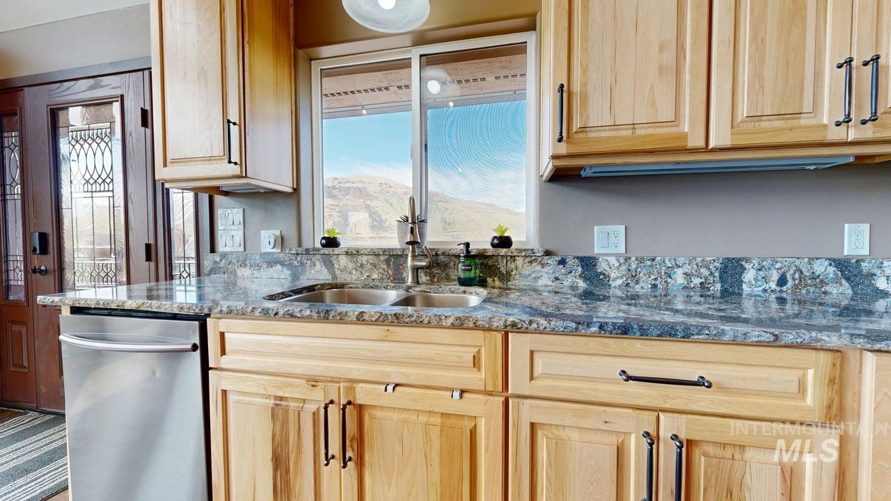 25277 Ridge Lane, Juliaetta, Idaho 83535, 4 Bedrooms, 3 Bathrooms, Residential For Sale, Price $1,200,000,MLS 98989058