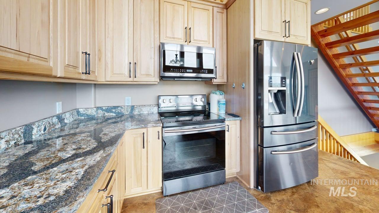 25277 Ridge Lane, Juliaetta, Idaho 83535, 4 Bedrooms, 3 Bathrooms, Residential For Sale, Price $1,200,000,MLS 98989058