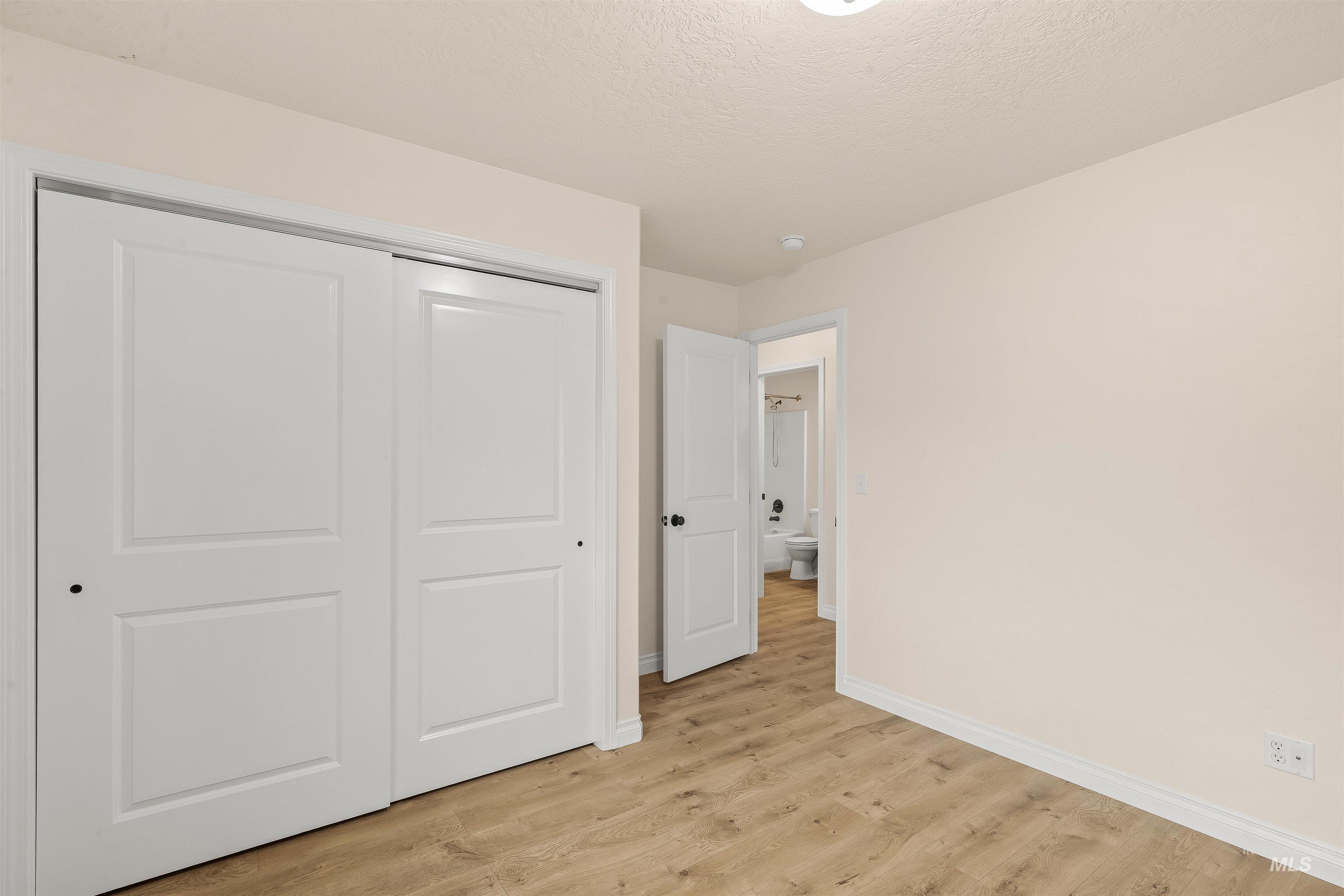 2421 White Ave, Moscow, Idaho 83843, 3 Bedrooms, 2.5 Bathrooms, Residential For Sale, Price $469,500,MLS 98989059