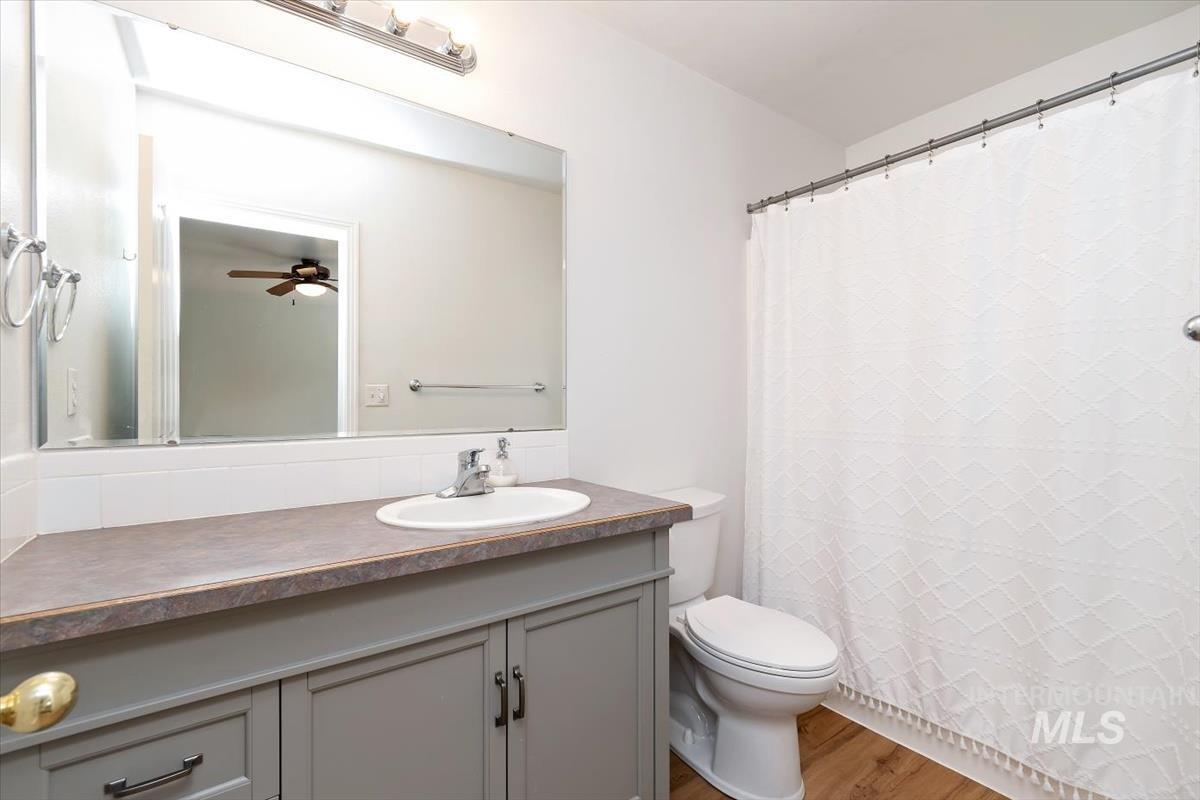4660 N Joann Pl, Boise, Idaho 83704, 4 Bedrooms, 3 Bathrooms, Residential For Sale, Price $499,000,MLS 98989061