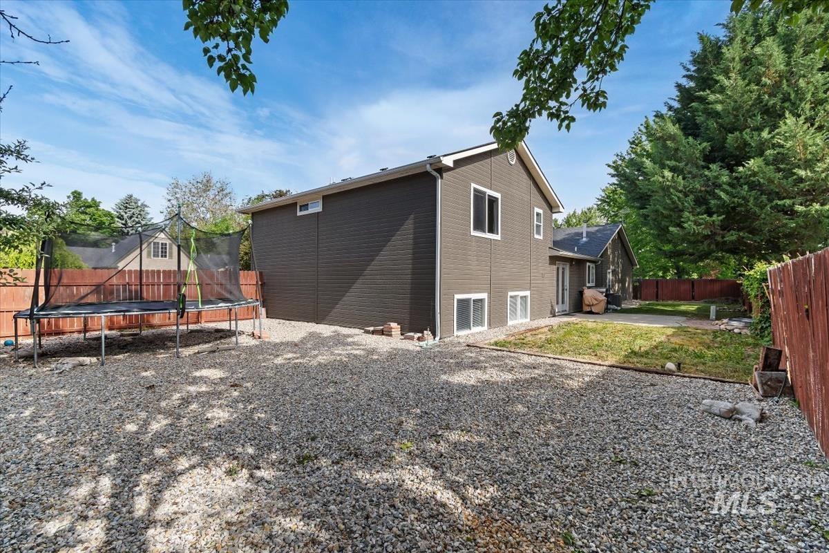 4660 N Joann Pl, Boise, Idaho 83704, 4 Bedrooms, 3 Bathrooms, Residential For Sale, Price $499,000,MLS 98989061