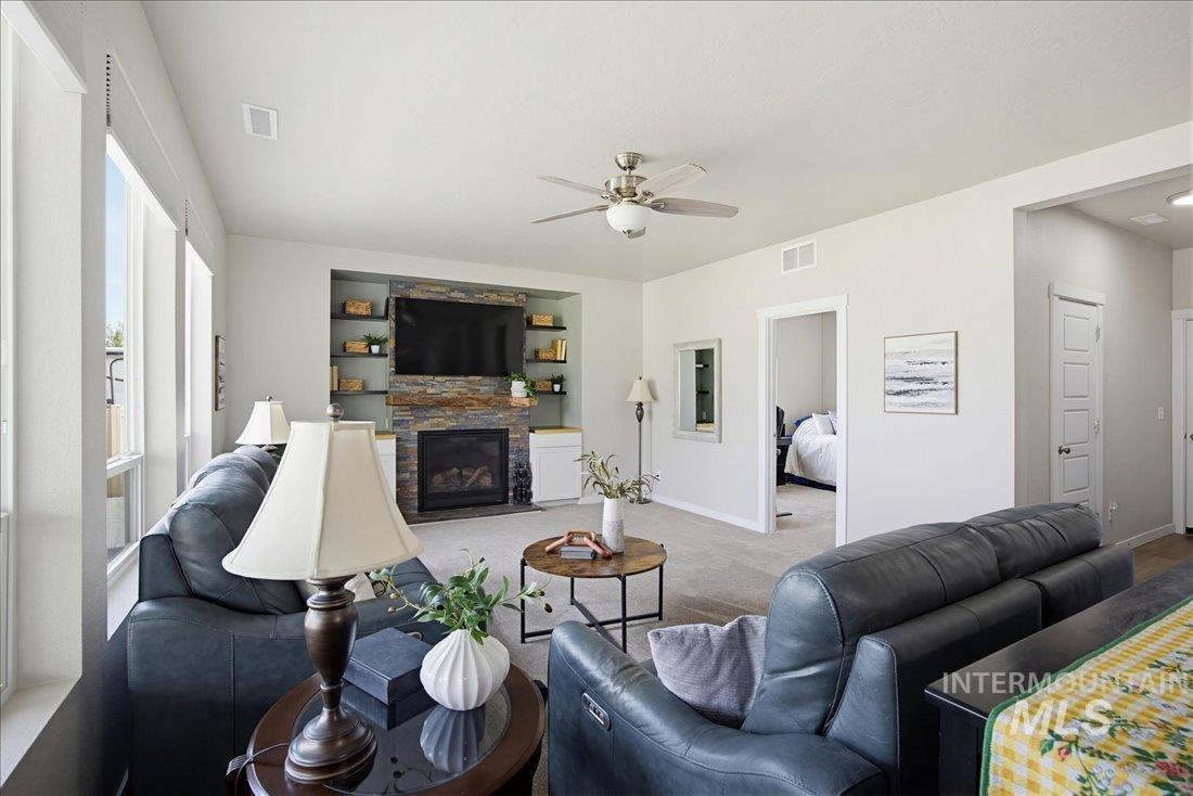 954 E Pistioa Dr, Meridian, Idaho 83642, 4 Bedrooms, 3 Bathrooms, Residential For Sale, Price $609,900,MLS 98989062