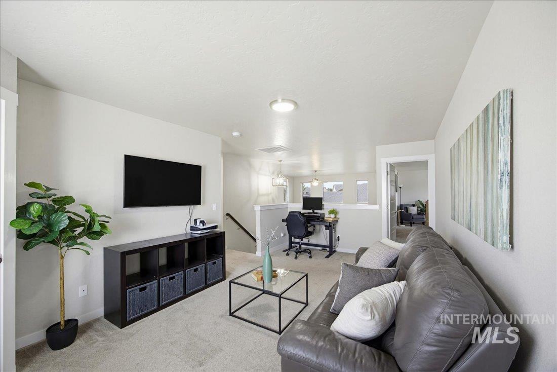 954 E Pistioa Dr, Meridian, Idaho 83642, 4 Bedrooms, 3 Bathrooms, Residential For Sale, Price $609,900,MLS 98989062