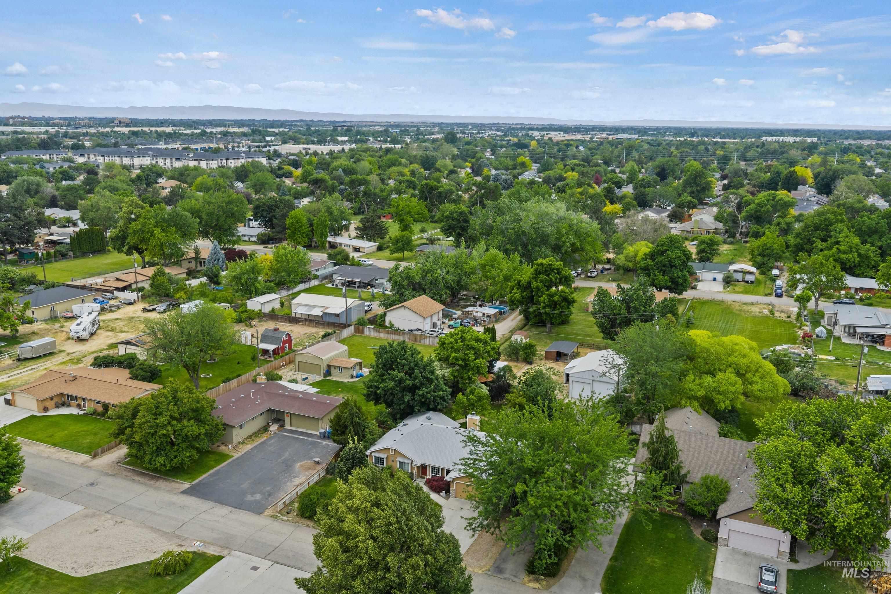 2209 N Bryson Rd, Boise, Idaho 83713, 3 Bedrooms, 3 Bathrooms, Residential For Sale, Price $589,999,MLS 98989064