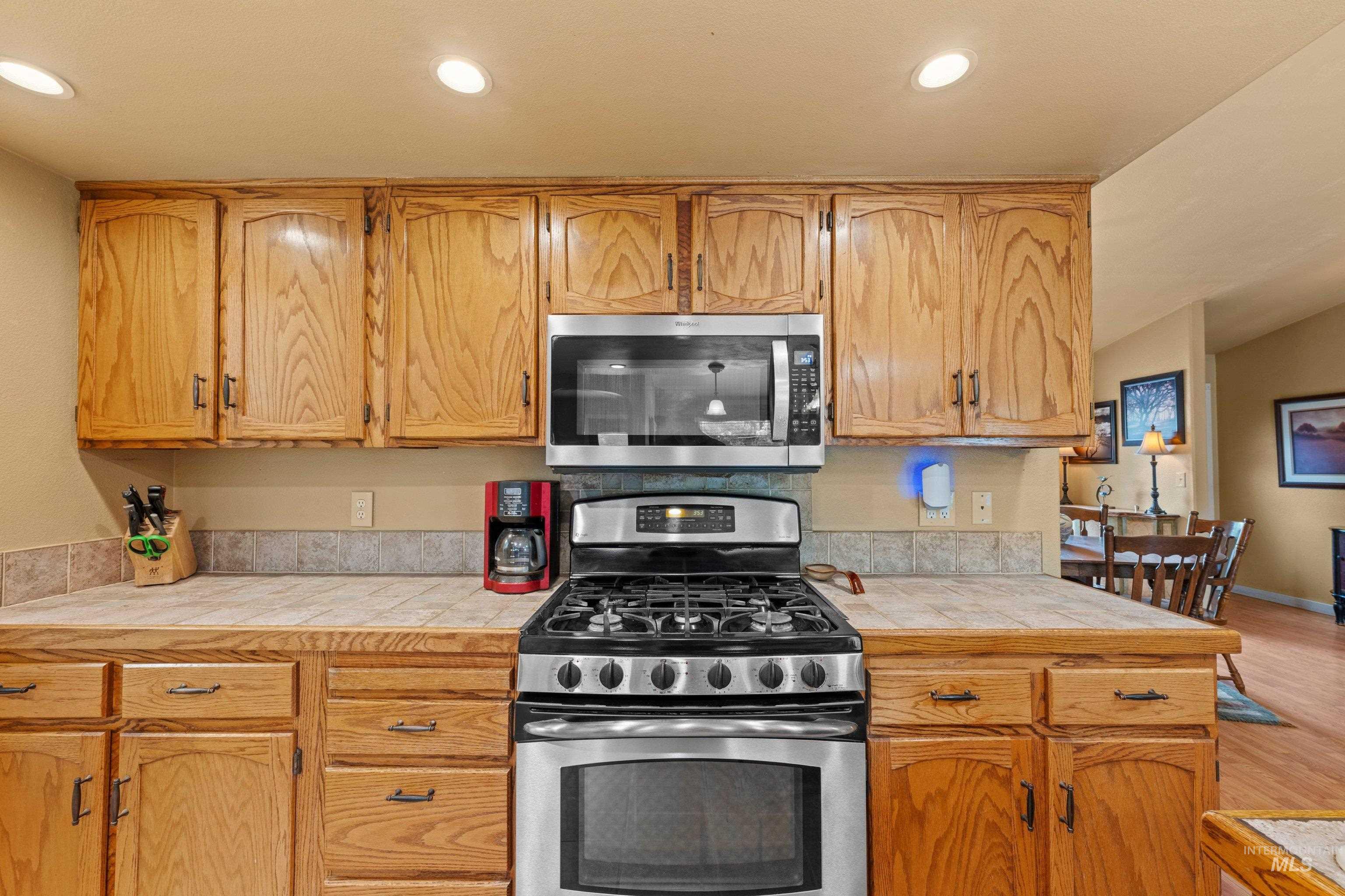2209 N Bryson Rd, Boise, Idaho 83713, 3 Bedrooms, 3 Bathrooms, Residential For Sale, Price $589,999,MLS 98989064
