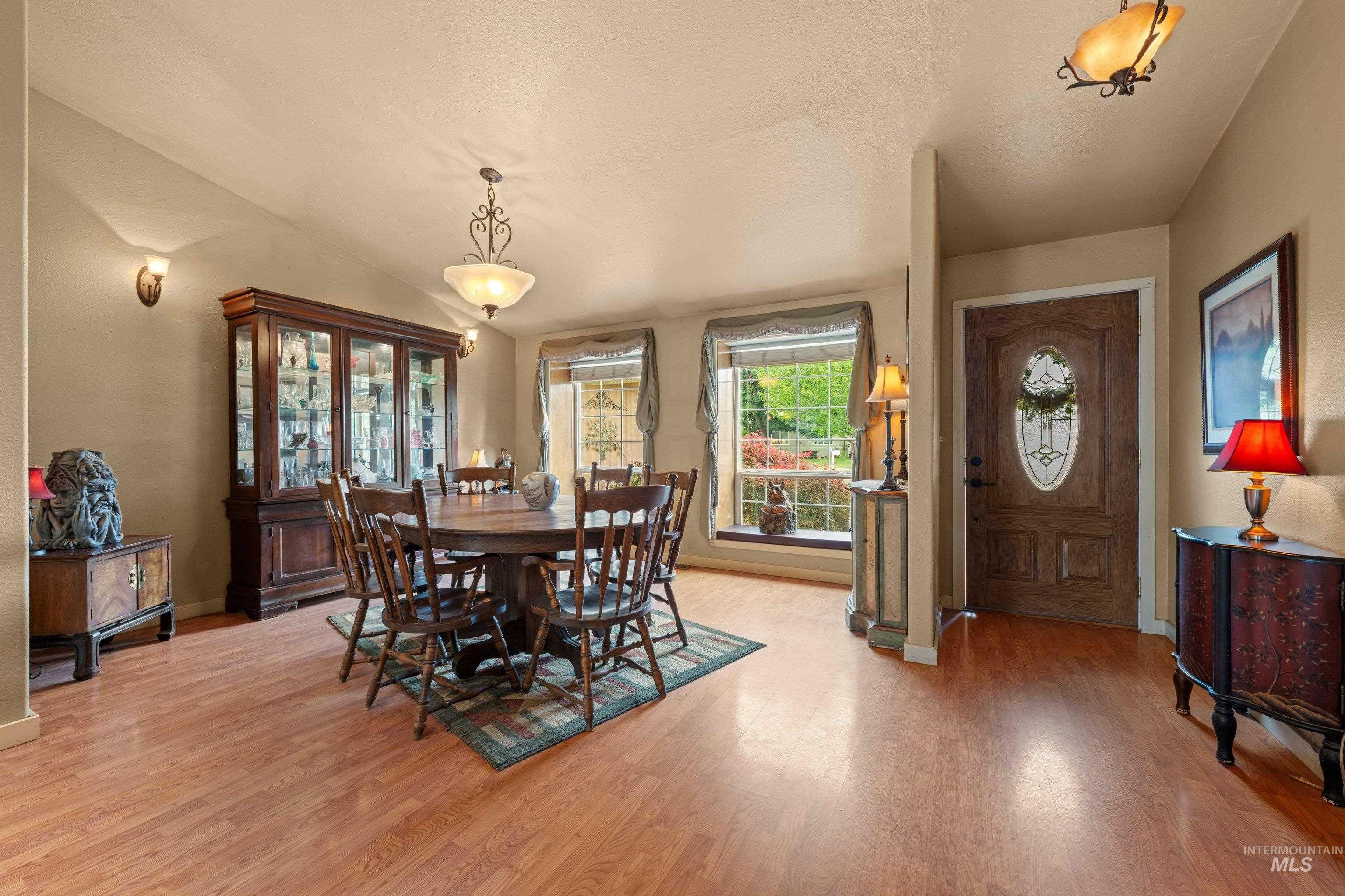 2209 N Bryson Rd, Boise, Idaho 83713, 3 Bedrooms, 3 Bathrooms, Residential For Sale, Price $589,999,MLS 98989064