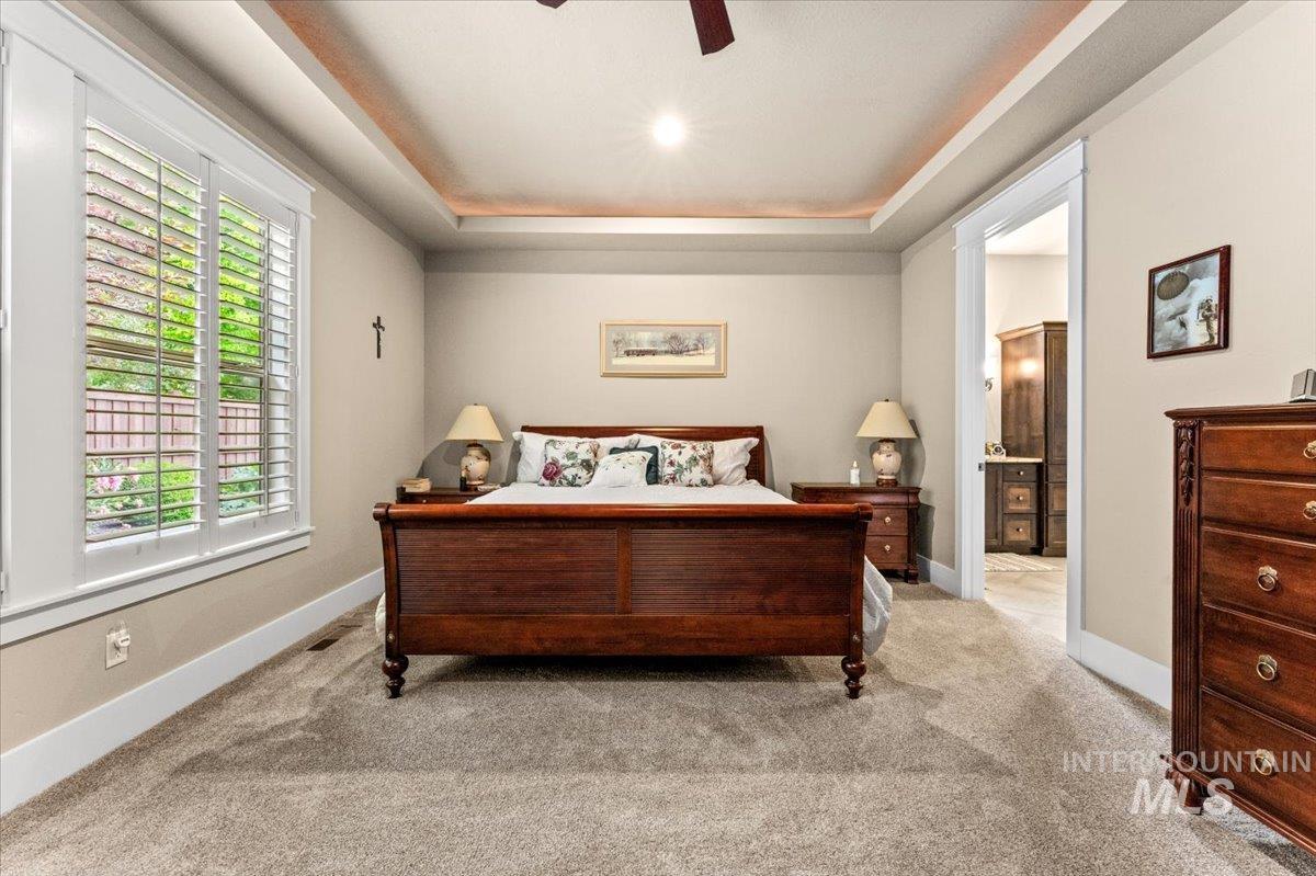 3837 W Sugar Tree Dr, Meridian, Idaho 83646, 3 Bedrooms, 2.5 Bathrooms, Residential For Sale, Price $850,000,MLS 98989066