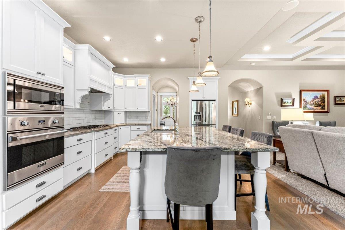 3837 W Sugar Tree Dr, Meridian, Idaho 83646, 3 Bedrooms, 2.5 Bathrooms, Residential For Sale, Price $850,000,MLS 98989066