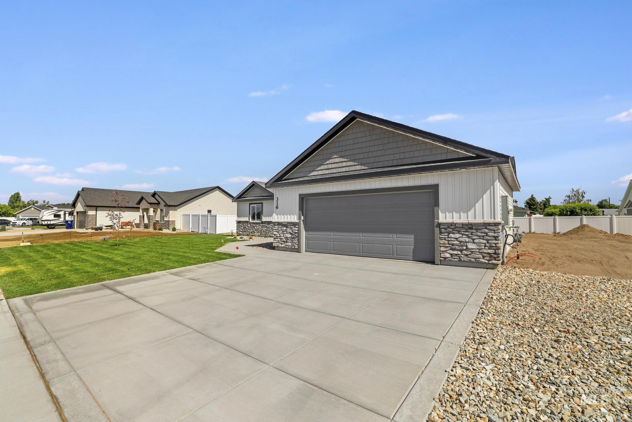 316 New Haven St, Rupert, Idaho 83350, 4 Bedrooms, 2 Bathrooms, Residential For Sale, Price $350,000,MLS 98989067