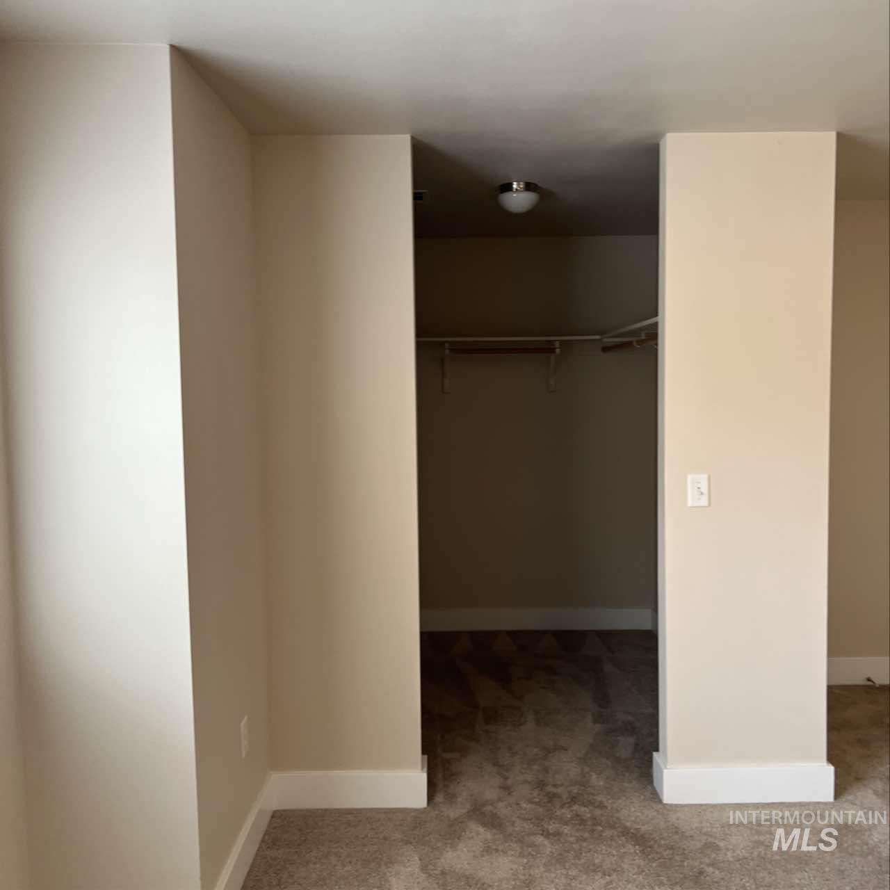 10970 W Garverdale, Boise, Idaho 83713, 3 Bedrooms, 2 Bathrooms, Residential For Sale, Price $310,000,MLS 98989068