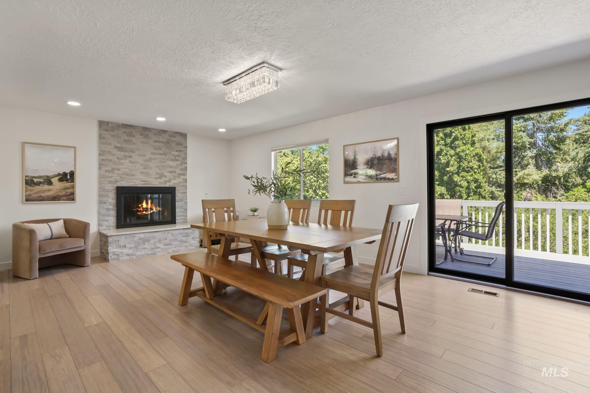 1982 E Roanoke Dr, Boise, Idaho 83712, 5 Bedrooms, 3.5 Bathrooms, Residential For Sale, Price $1,250,000,MLS 98989073