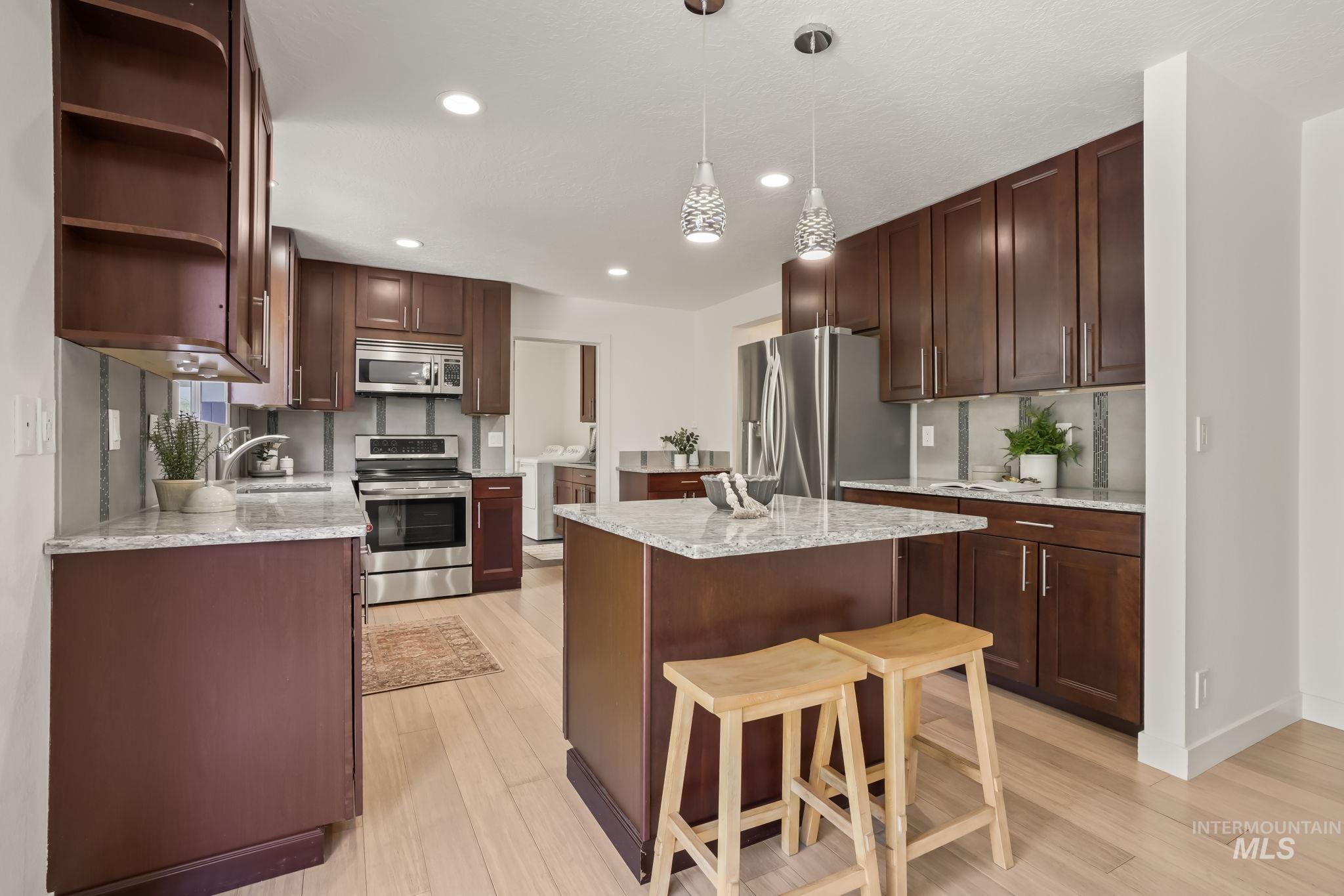1982 E Roanoke Dr, Boise, Idaho 83712, 5 Bedrooms, 3.5 Bathrooms, Residential For Sale, Price $1,250,000,MLS 98989073