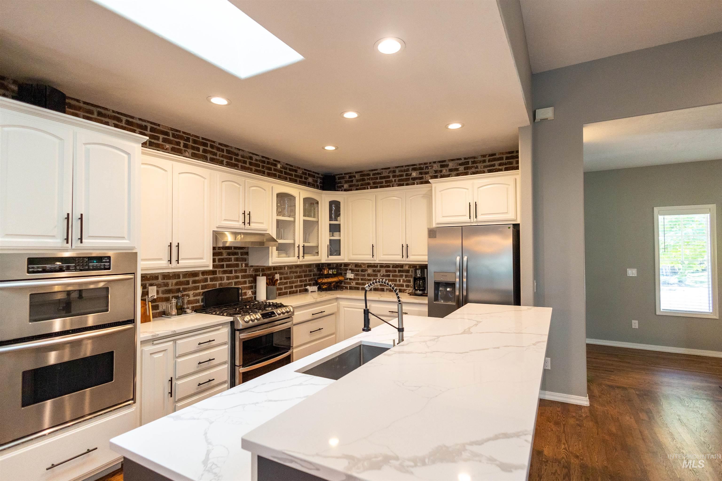 1331 S Watermark Ave., Eagle, Idaho 83616, 3 Bedrooms, 2 Bathrooms, Residential For Sale, Price $899,999,MLS 98989074