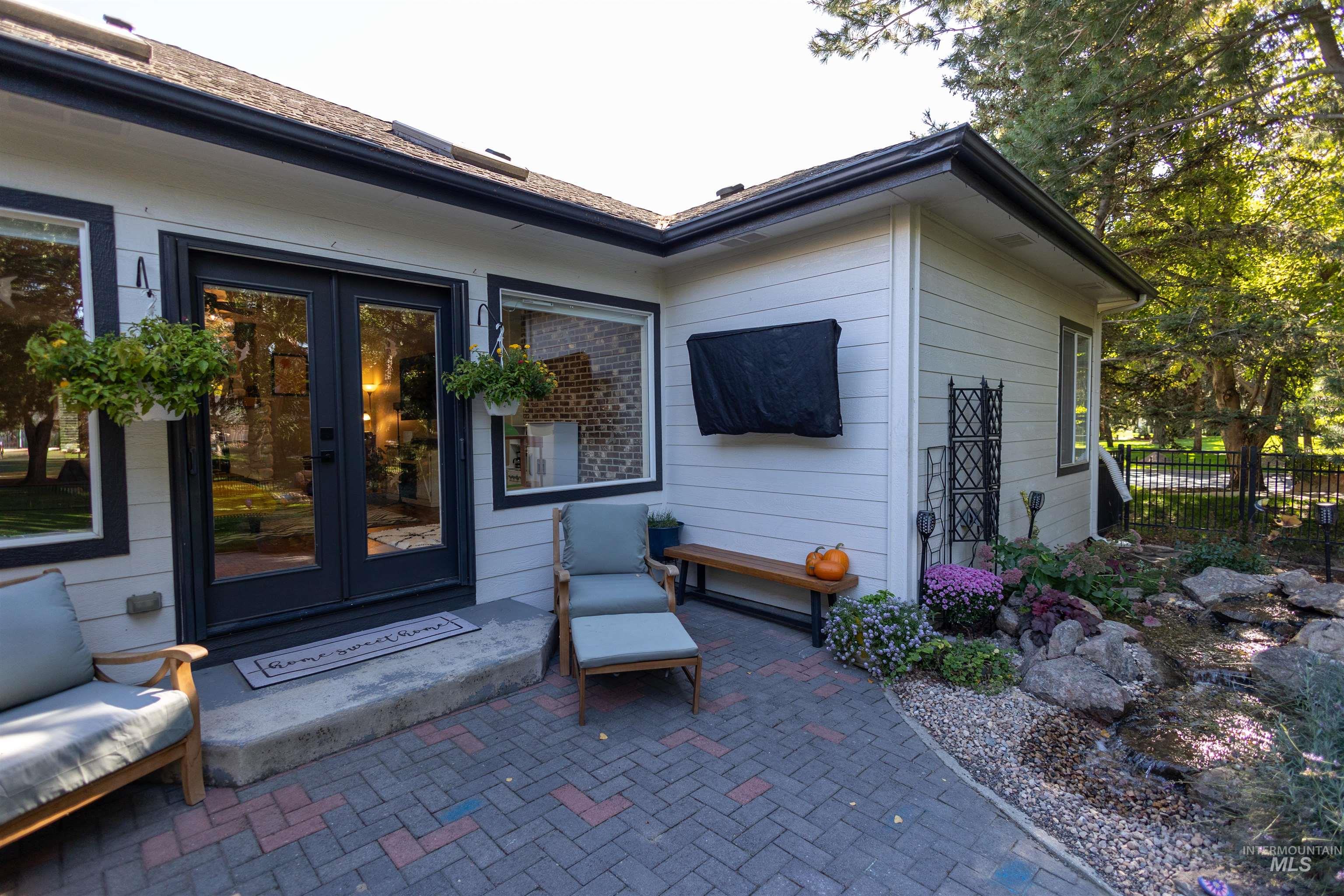 1331 S Watermark Ave., Eagle, Idaho 83616, 3 Bedrooms, 2 Bathrooms, Residential For Sale, Price $899,999,MLS 98989074