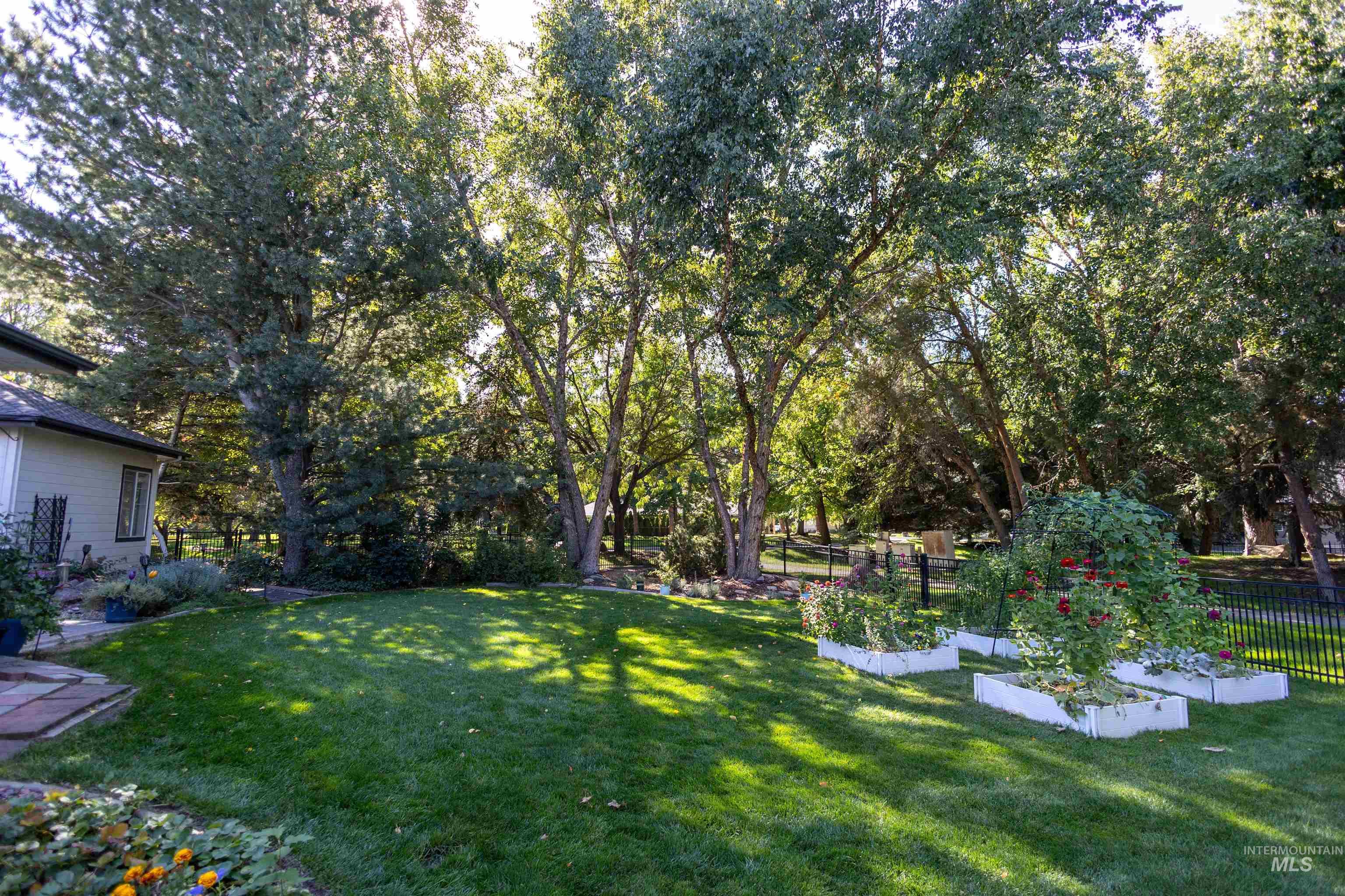 1331 S Watermark Ave., Eagle, Idaho 83616, 3 Bedrooms, 2 Bathrooms, Residential For Sale, Price $899,999,MLS 98989074