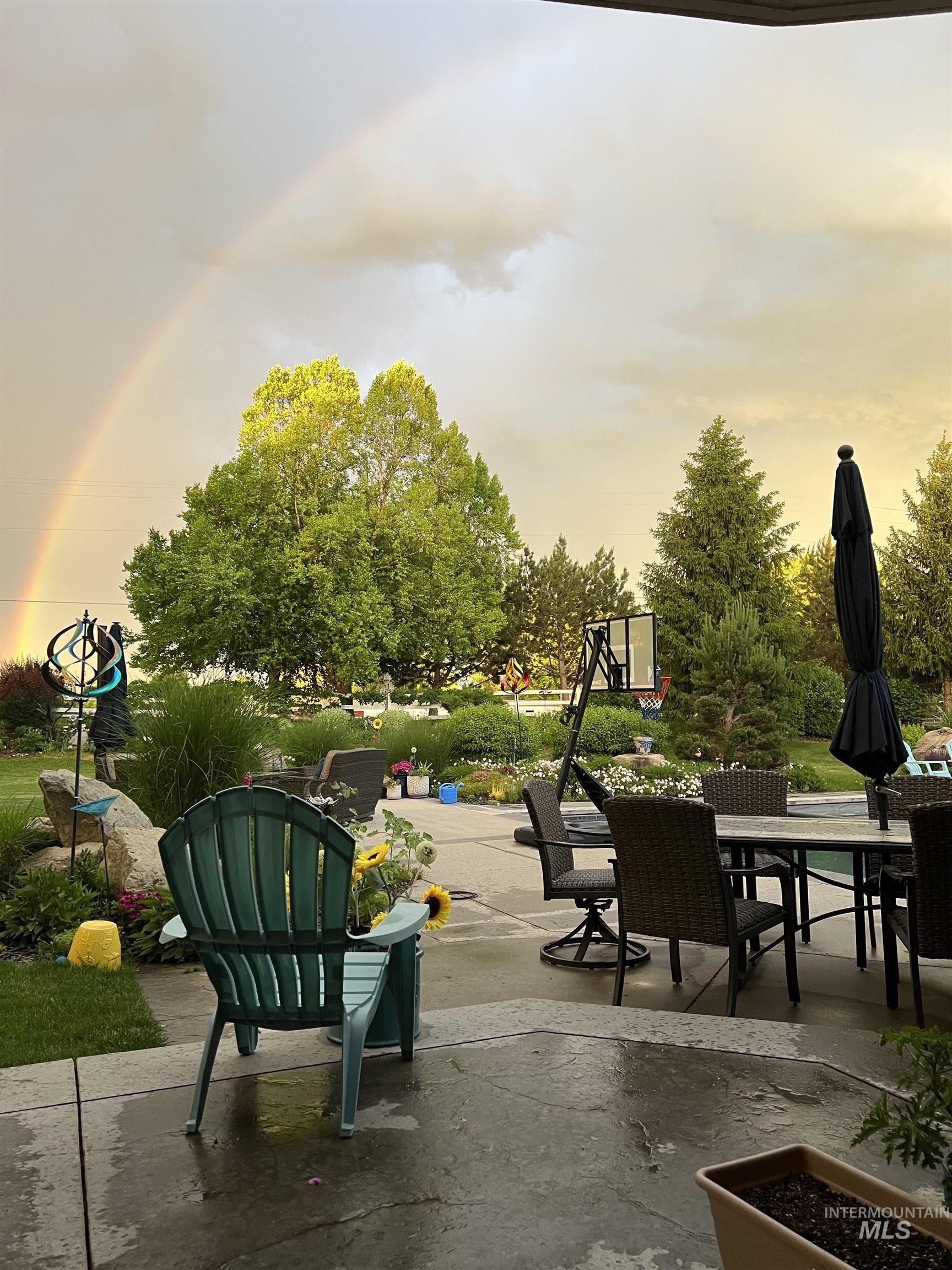 1400 N Razza Way, Eagle, Idaho 83616, 4 Bedrooms, 3 Bathrooms, Residential For Sale, Price $1,875,000,MLS 98989075