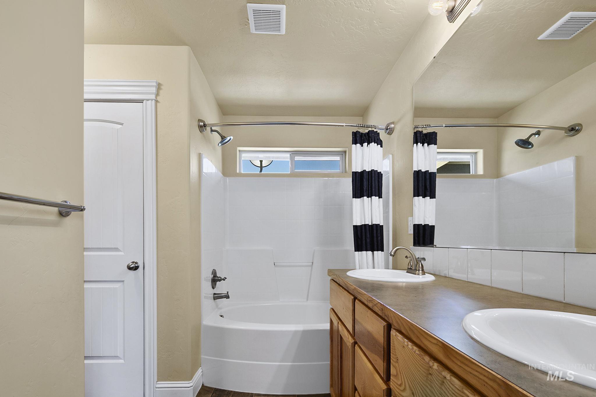 1928 Ridge Way, Middleton, Idaho 83644, 3 Bedrooms, 2.5 Bathrooms, Residential For Sale, Price $438,000,MLS 98989076