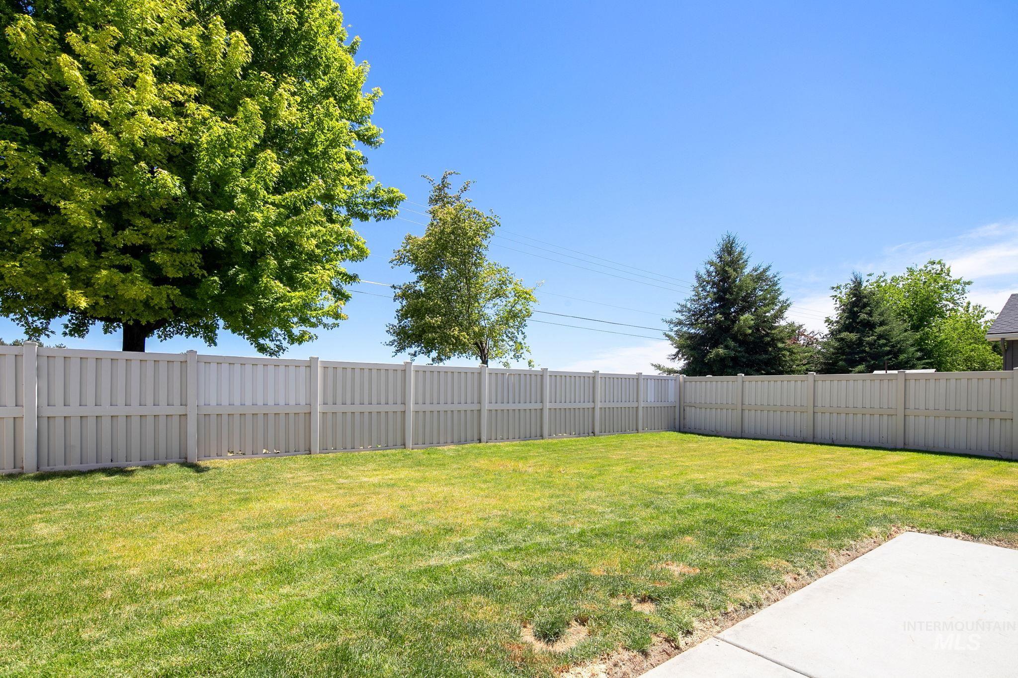 1928 Ridge Way, Middleton, Idaho 83644, 3 Bedrooms, 2.5 Bathrooms, Residential For Sale, Price $438,000,MLS 98989076