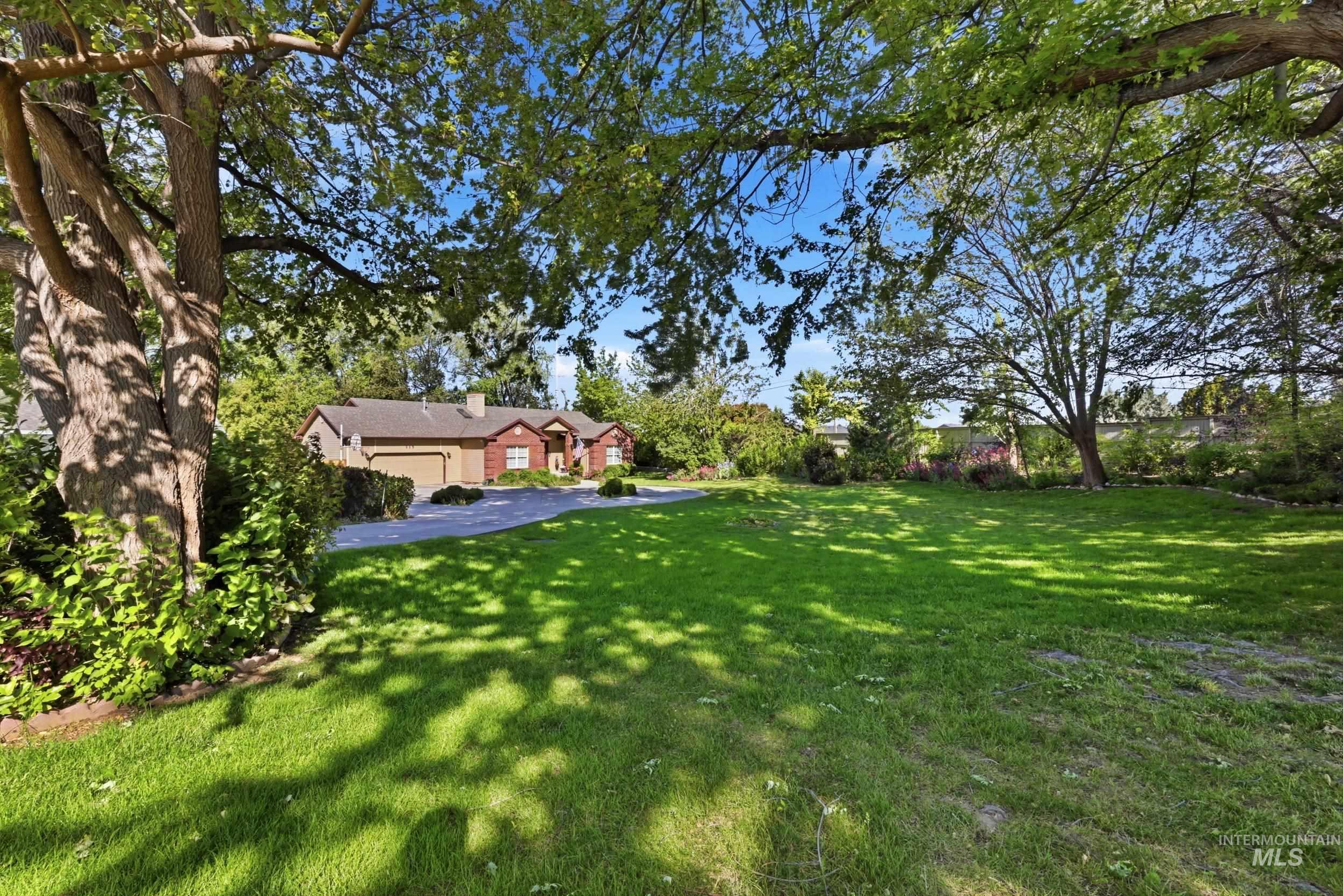 115 Walnut Creek Way, Nampa, Idaho 83686, 4 Bedrooms, 2.5 Bathrooms, Residential For Sale, Price $579,000,MLS 98989077