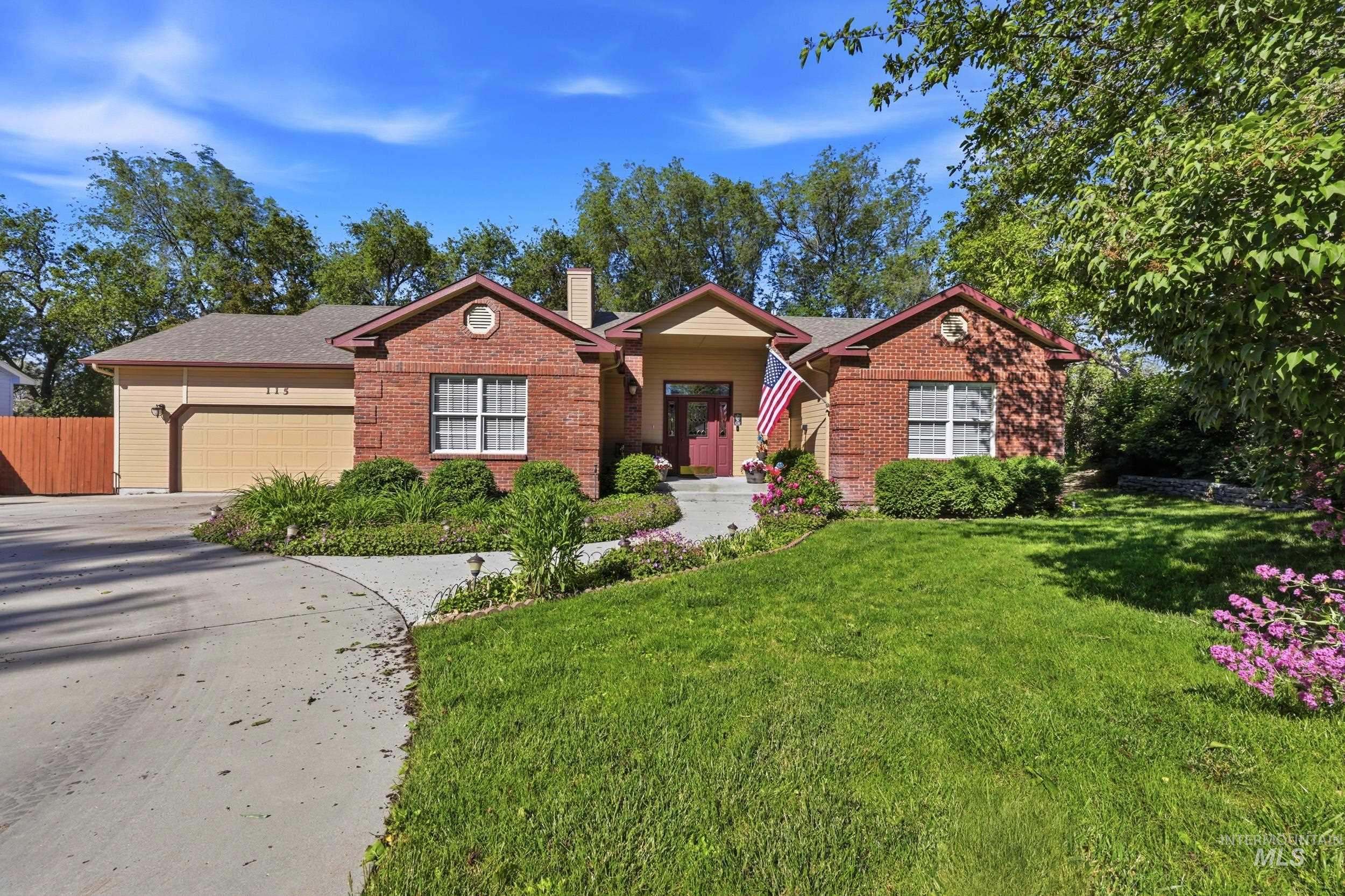 115 Walnut Creek Way, Nampa, Idaho 83686, 4 Bedrooms, 2.5 Bathrooms, Residential For Sale, Price $599,000,MLS 98989077
