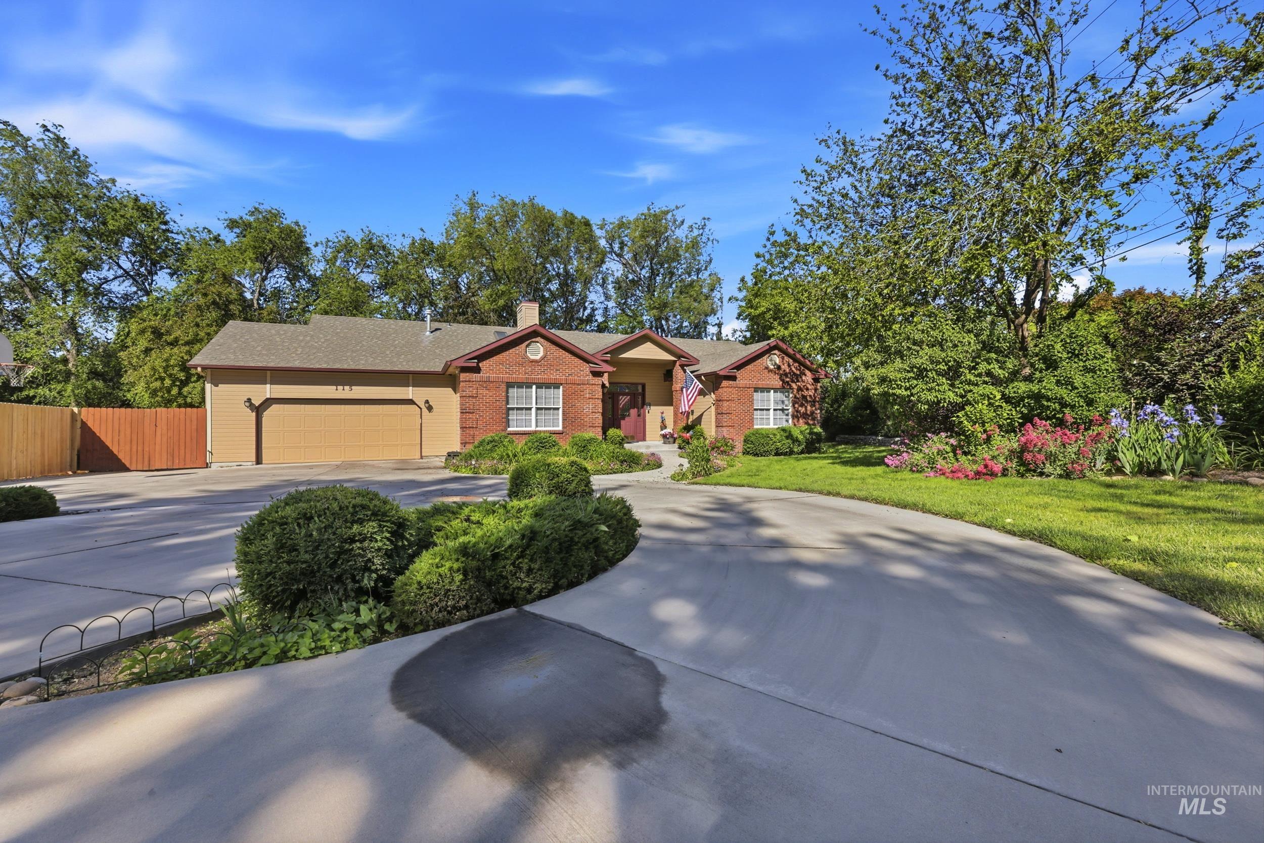 115 Walnut Creek Way, Nampa, Idaho 83686, 4 Bedrooms, 2.5 Bathrooms, Residential For Sale, Price $599,000,MLS 98989077