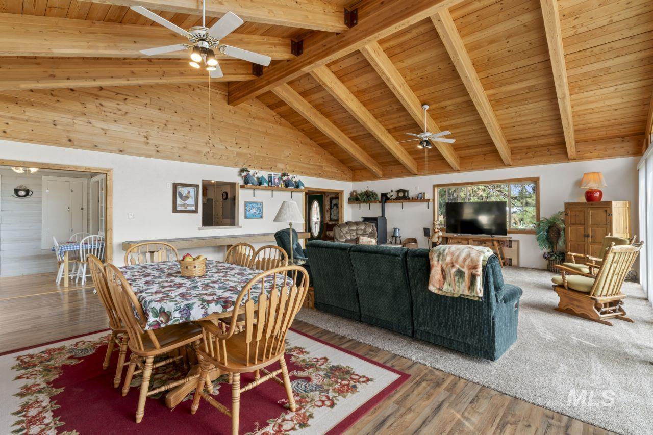 739 S Main St, Cascade, Idaho 83611, 3 Bedrooms, 1 Bathroom, Residential For Sale, Price $595,000,MLS 98989079
