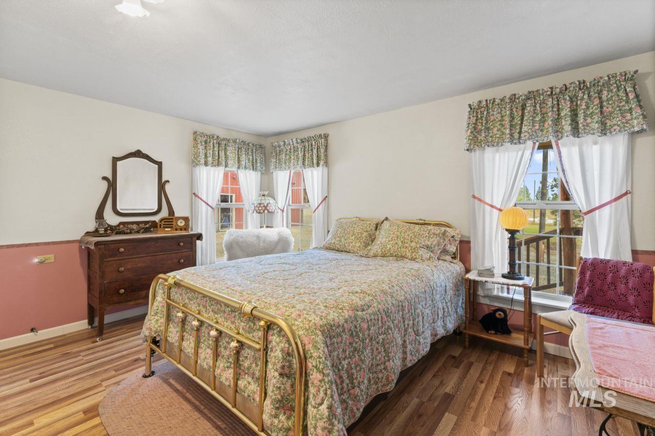 739 S Main St, Cascade, Idaho 83611, 3 Bedrooms, 1 Bathroom, Residential For Sale, Price $595,000,MLS 98989079