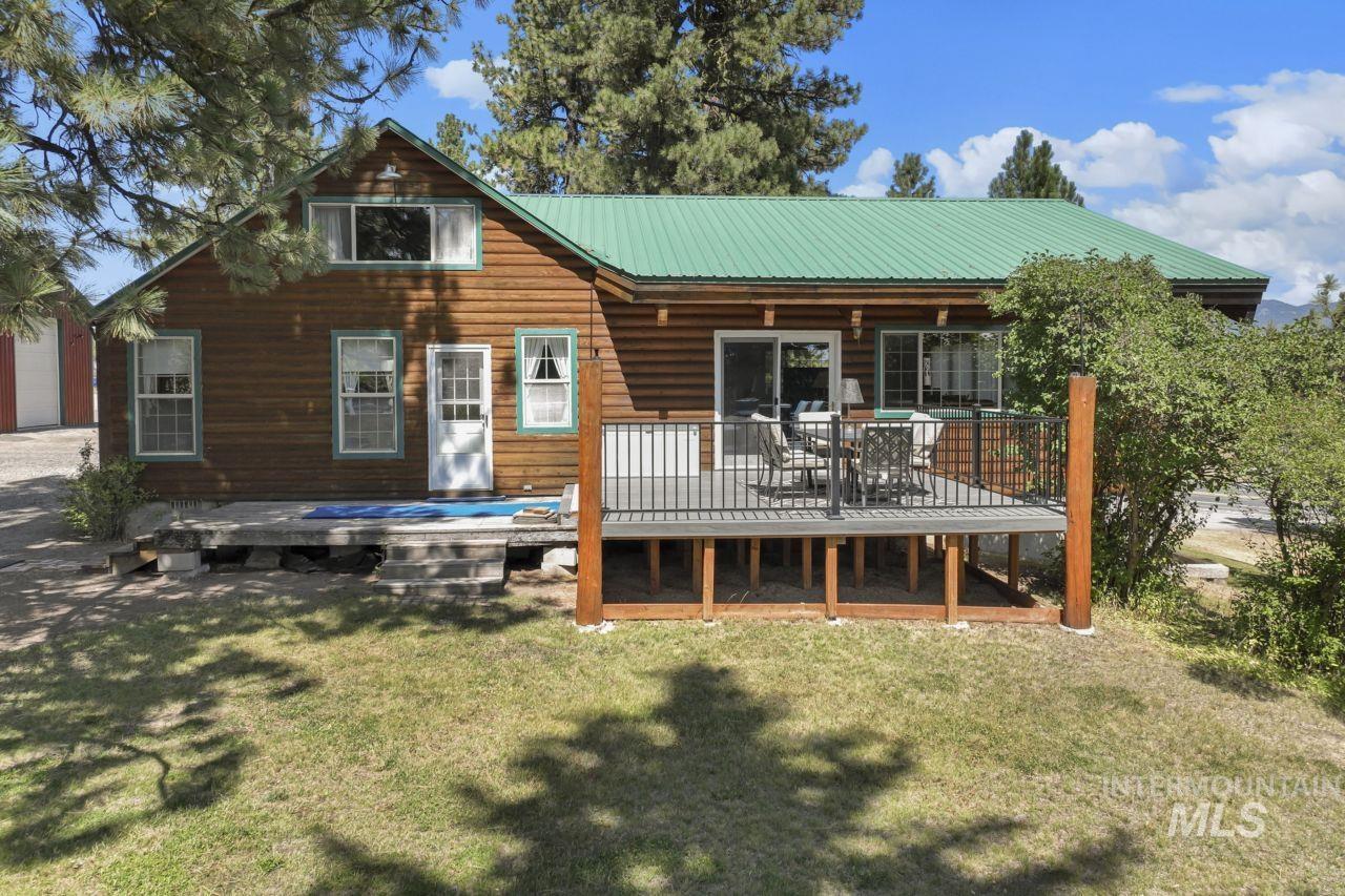 739 S Main St, Cascade, Idaho 83611, 3 Bedrooms, 1 Bathroom, Residential For Sale, Price $595,000,MLS 98989079