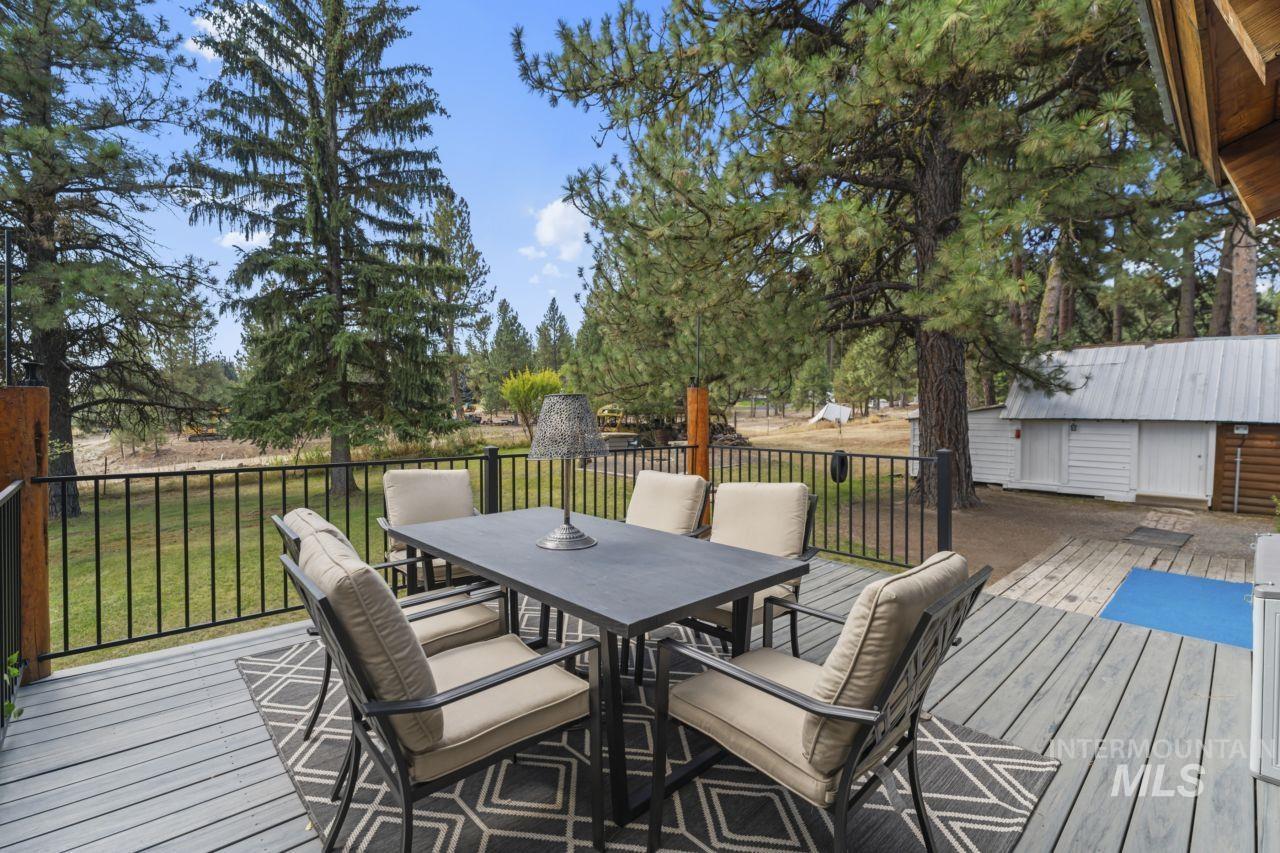 739 S Main St, Cascade, Idaho 83611, 3 Bedrooms, 1 Bathroom, Residential For Sale, Price $595,000,MLS 98989079