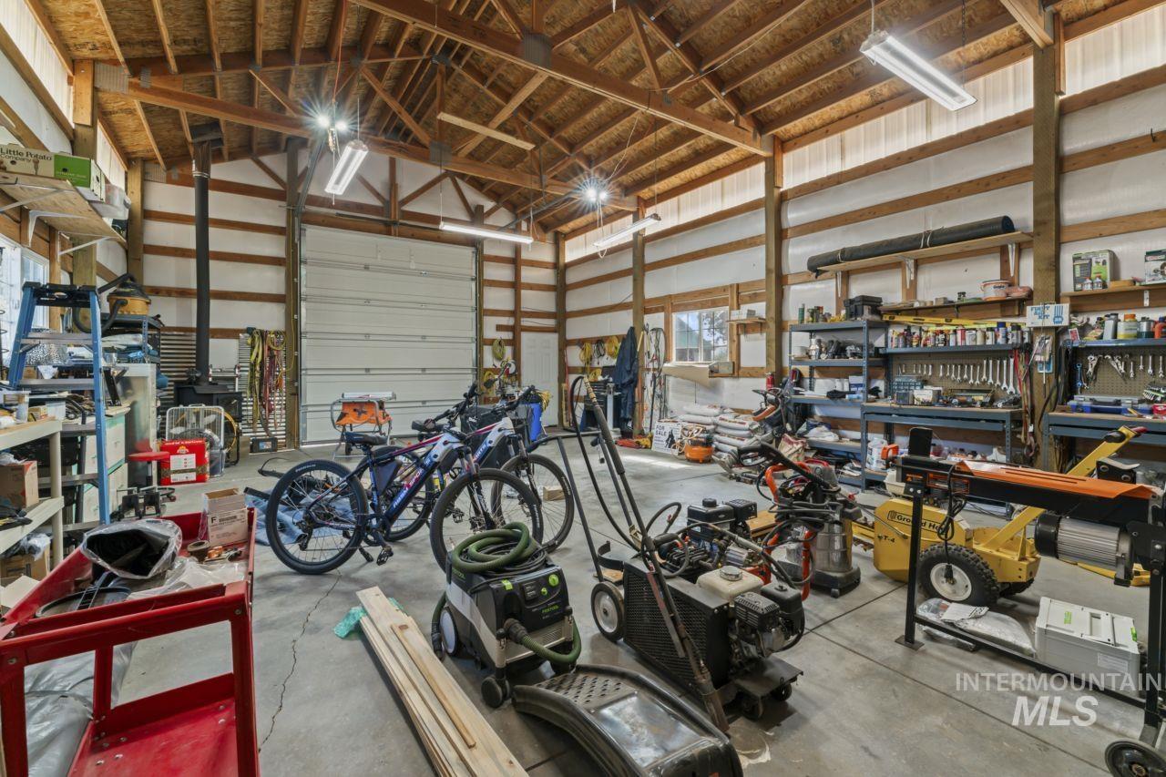 739 S Main St, Cascade, Idaho 83611, 3 Bedrooms, 1 Bathroom, Residential For Sale, Price $595,000,MLS 98989079