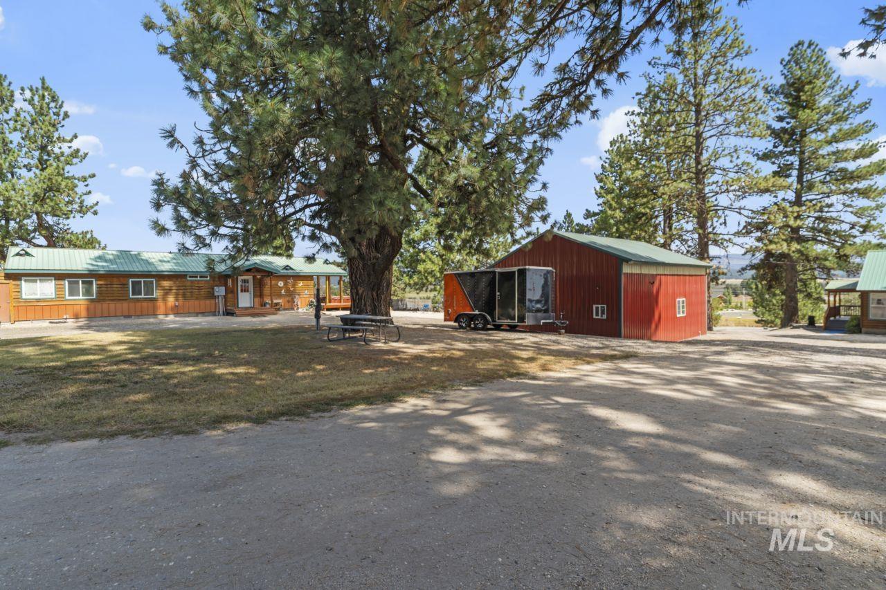 739 S Main St, Cascade, Idaho 83611, 3 Bedrooms, 1 Bathroom, Residential For Sale, Price $595,000,MLS 98989079