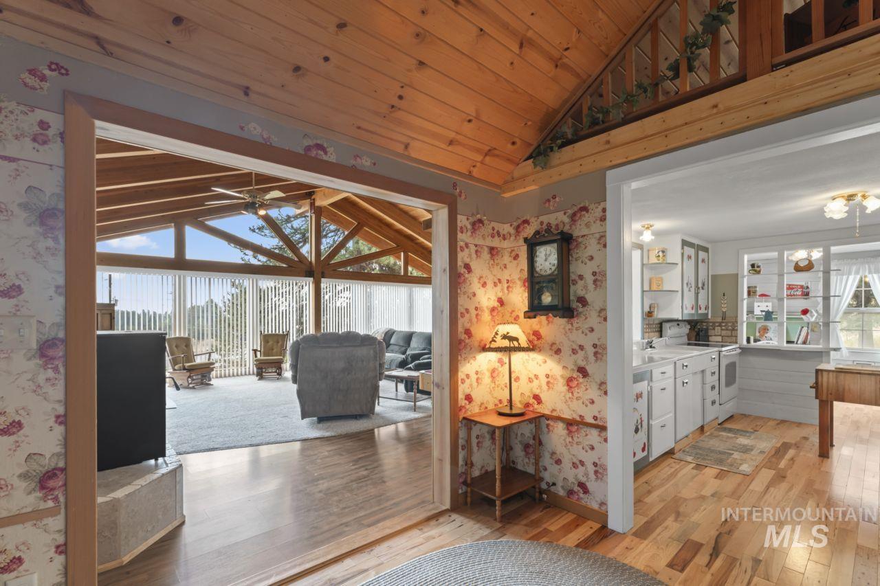 739 S Main St, Cascade, Idaho 83611, 3 Bedrooms, 1 Bathroom, Residential For Sale, Price $595,000,MLS 98989079