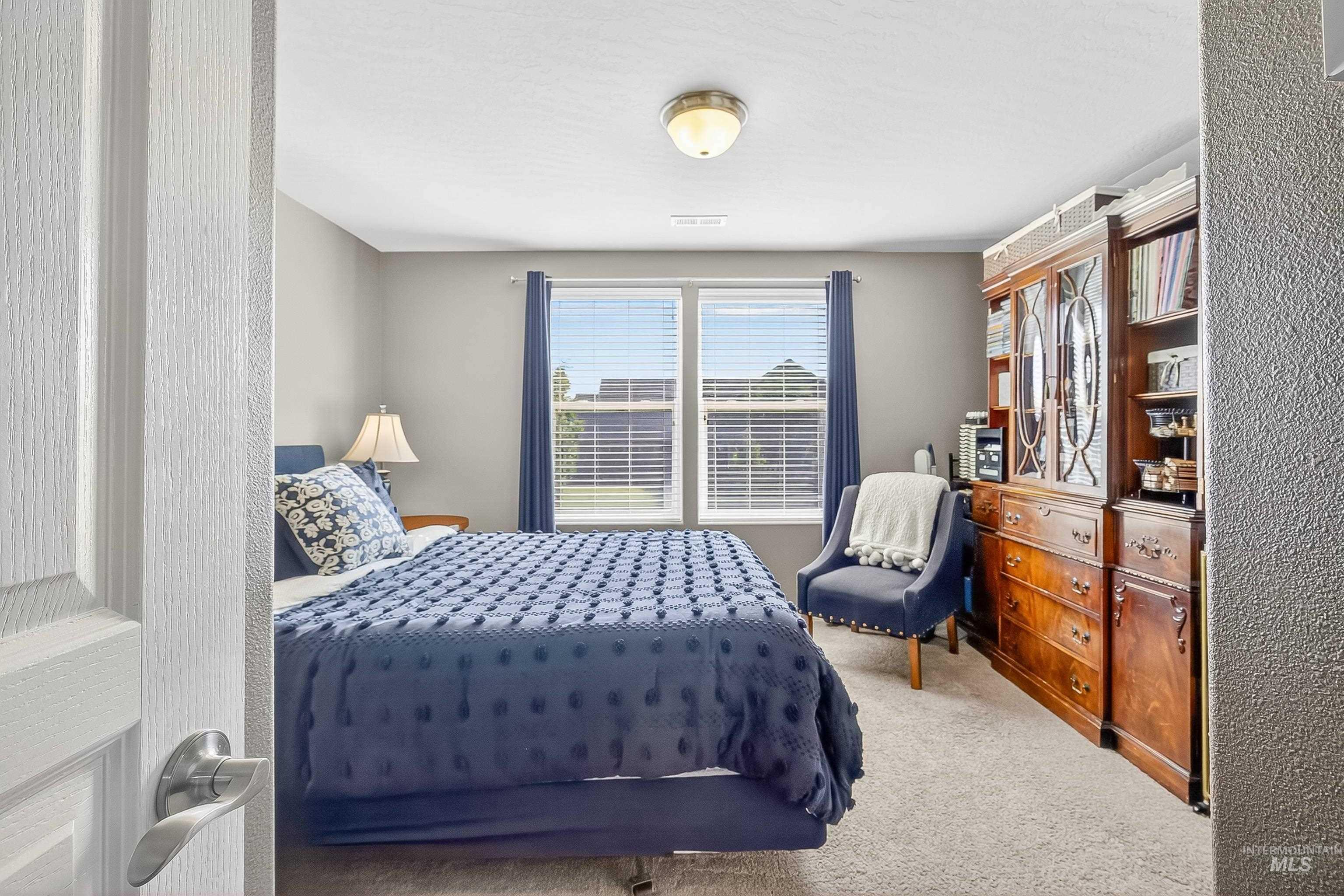 1717 Pioneer Drive, Lewiston, Idaho 83501, 3 Bedrooms, 3 Bathrooms, Residential For Sale, Price $489,900,MLS 98989083