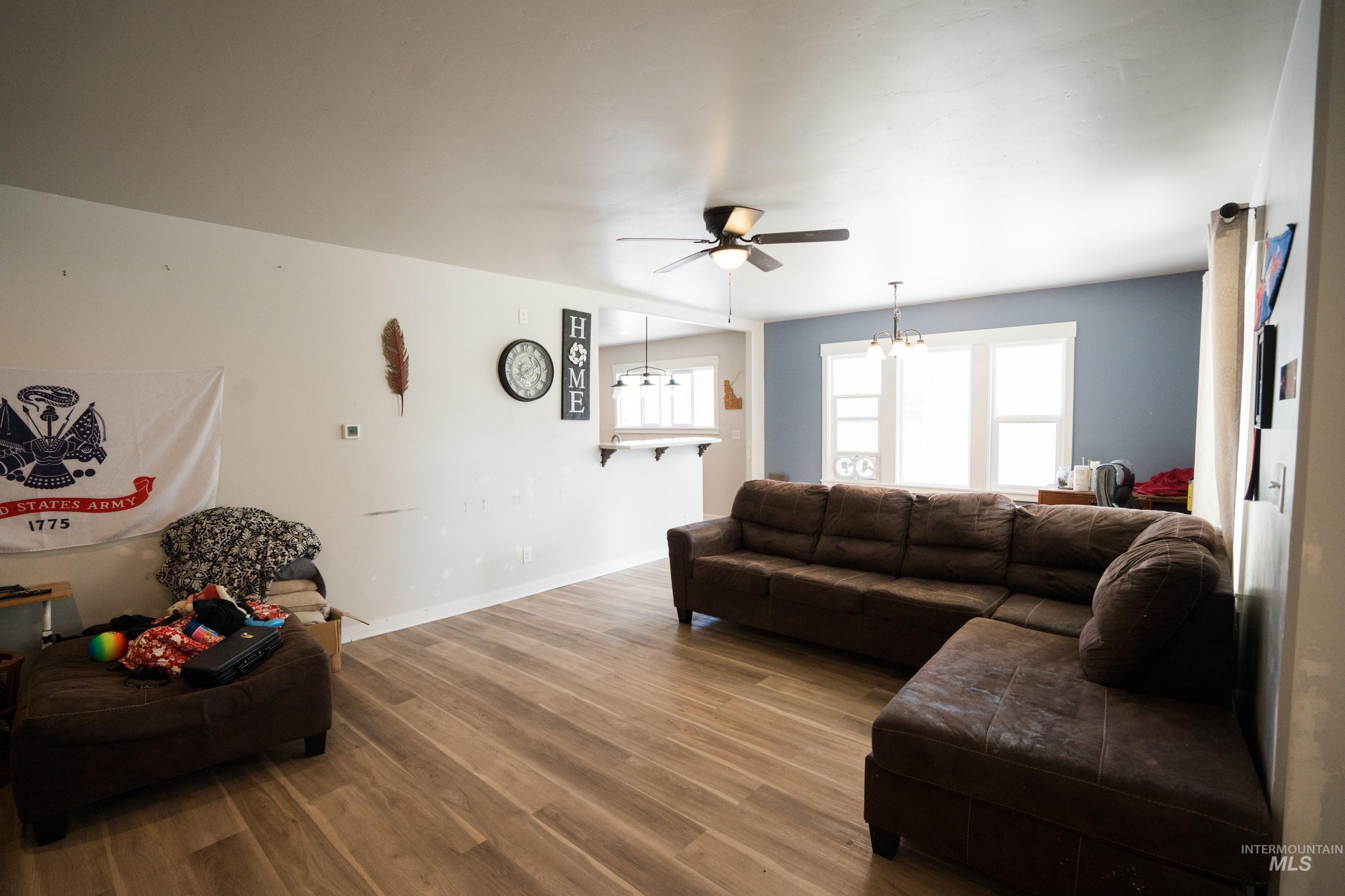 1543 Oakley Ave, Burley, Idaho 83318, 3 Bedrooms, 2 Bathrooms, Residential For Sale, Price $260,000,MLS 98989087