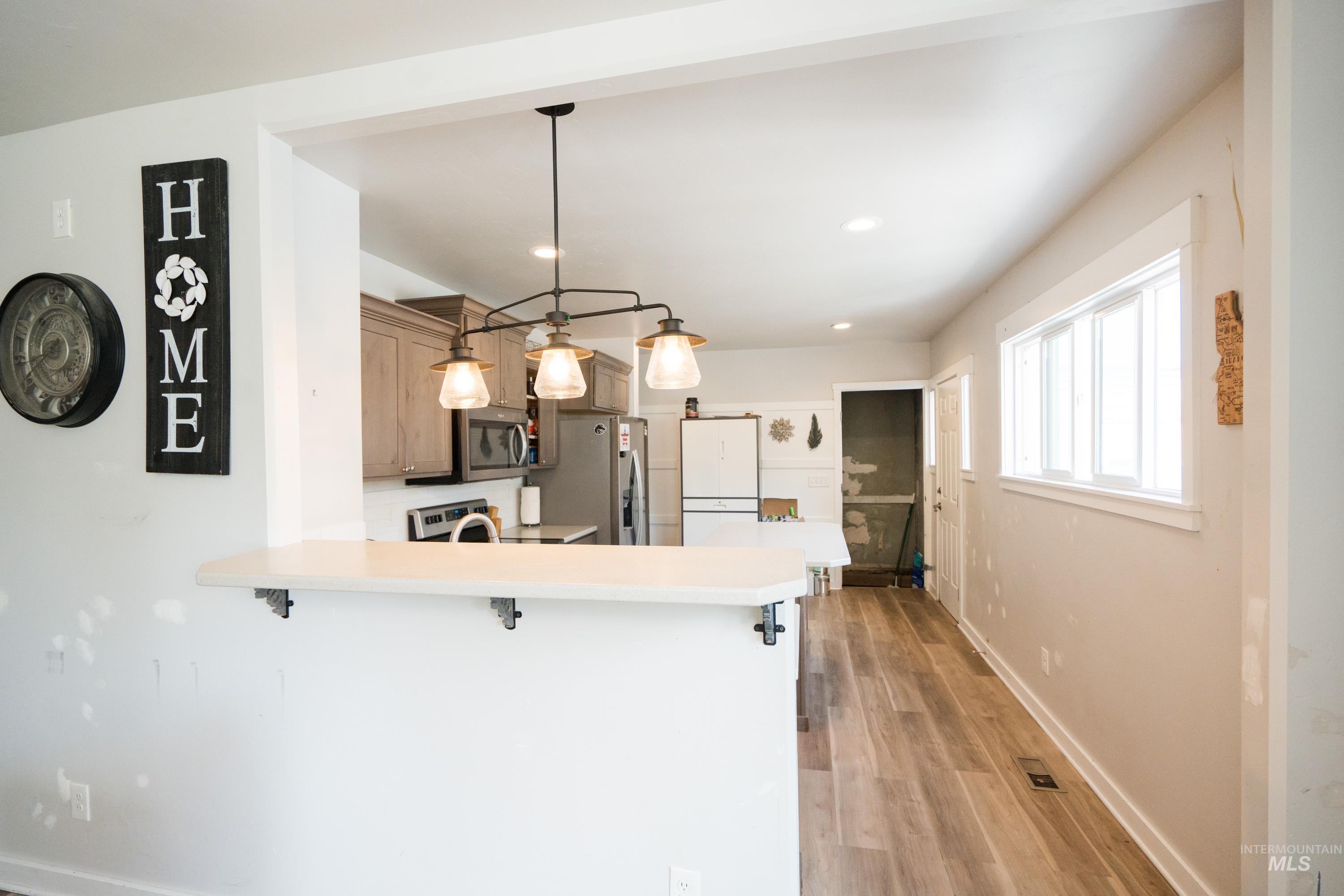 1543 Oakley Ave, Burley, Idaho 83318, 3 Bedrooms, 2 Bathrooms, Residential For Sale, Price $260,000,MLS 98989087