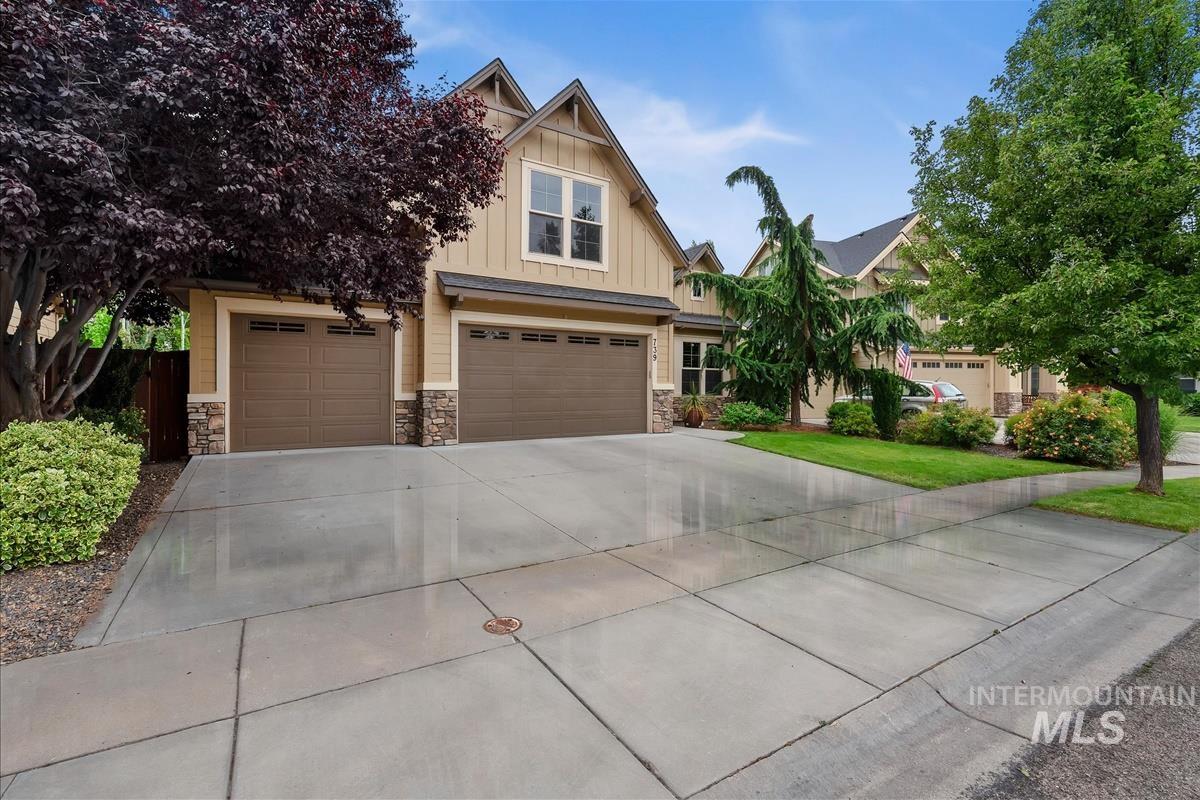 739 W Producer Dr., Meridian, Idaho 83646, 4 Bedrooms, 3 Bathrooms, Residential For Sale, Price $749,000,MLS 98989089