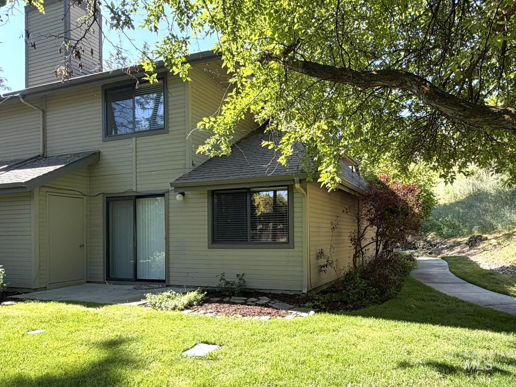3585 S Gekeler Ln, Boise, Idaho 83706, 3 Bedrooms, 2 Bathrooms, Residential For Sale, Price $360,000,MLS 98989093