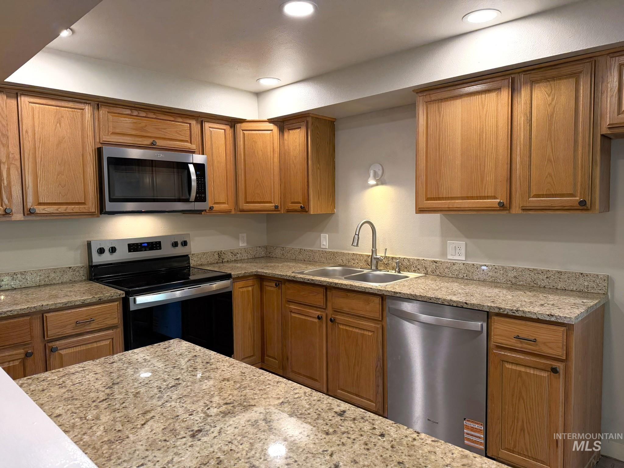 3585 S Gekeler Ln, Boise, Idaho 83706, 3 Bedrooms, 2 Bathrooms, Residential For Sale, Price $360,000,MLS 98989093