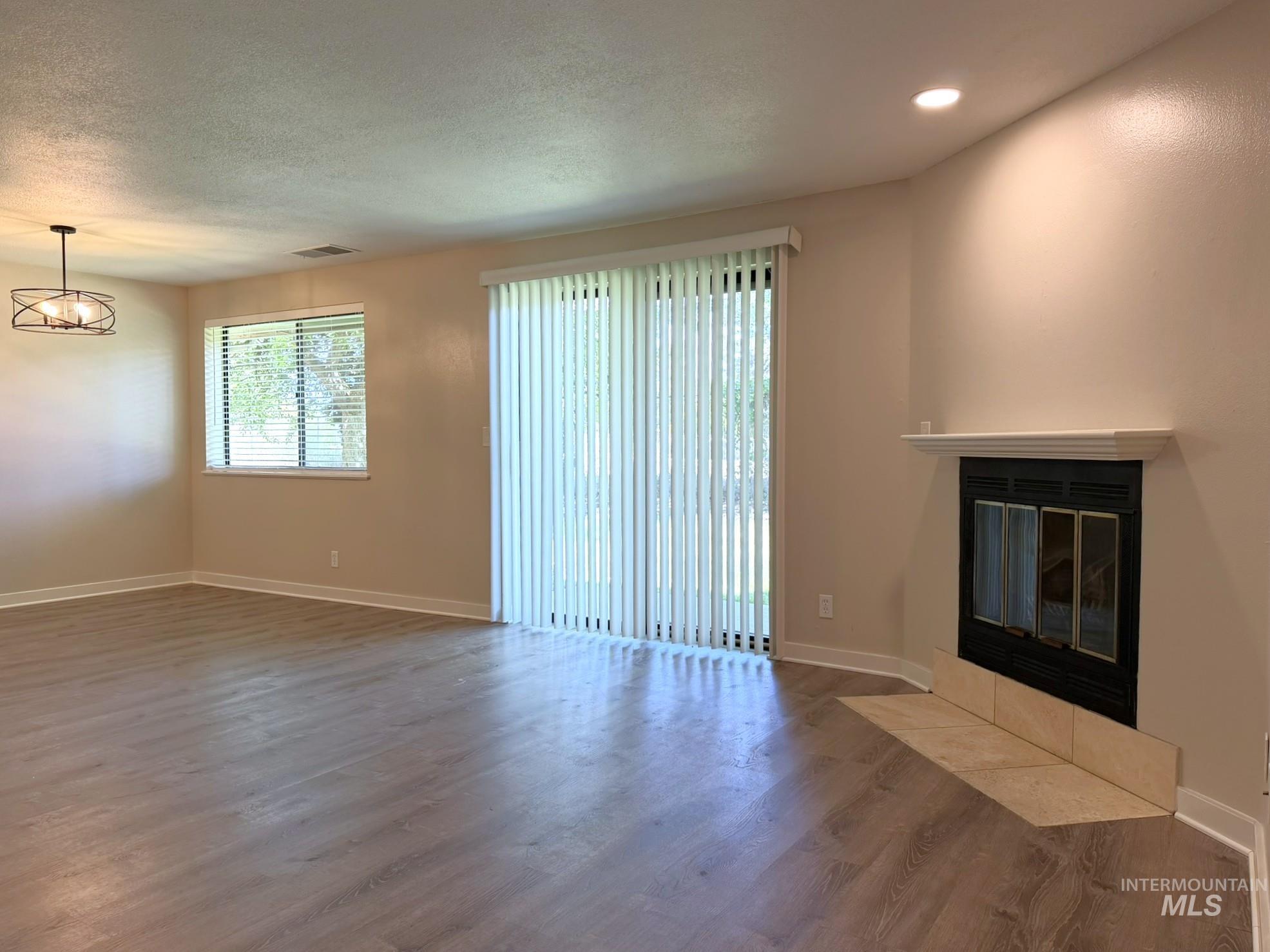 3585 S Gekeler Ln, Boise, Idaho 83706, 3 Bedrooms, 2 Bathrooms, Residential For Sale, Price $360,000,MLS 98989093