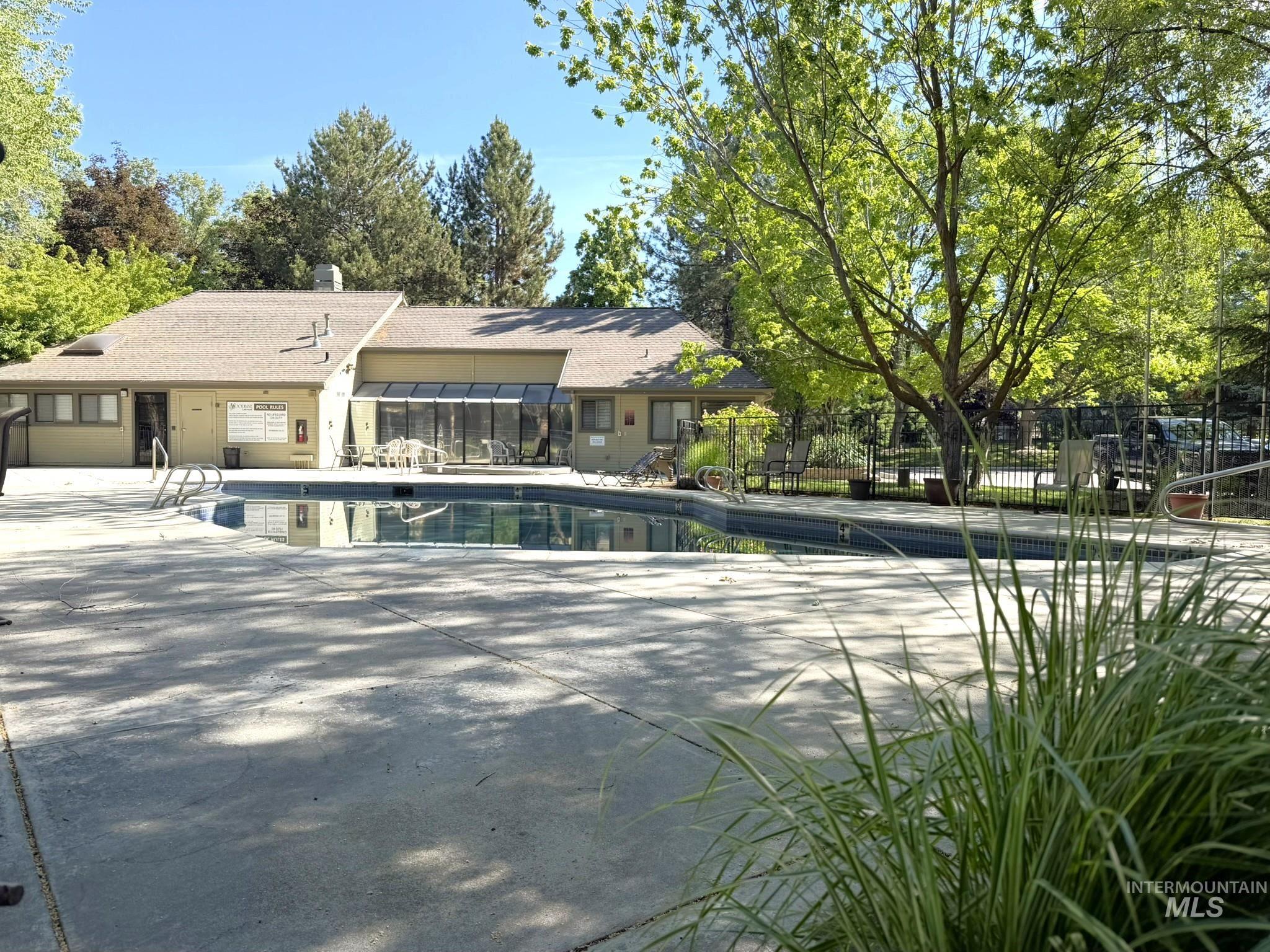 3585 S Gekeler Ln, Boise, Idaho 83706, 3 Bedrooms, 2 Bathrooms, Residential For Sale, Price $360,000,MLS 98989093