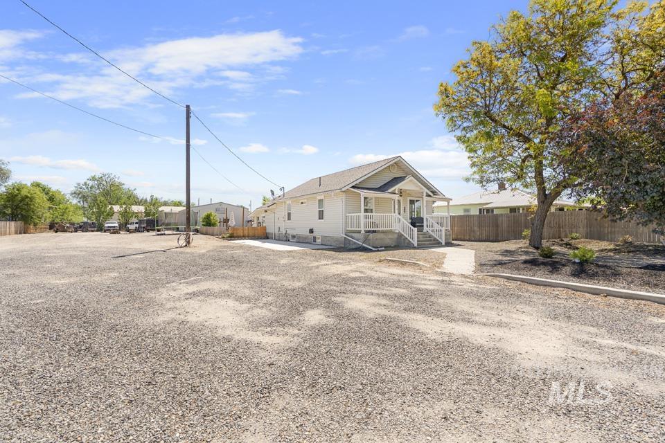 508 S Whitley, Fruitland, Idaho 83619, 4 Bedrooms, 1.5 Bathrooms, Residential For Sale, Price $483,900,MLS 98989098