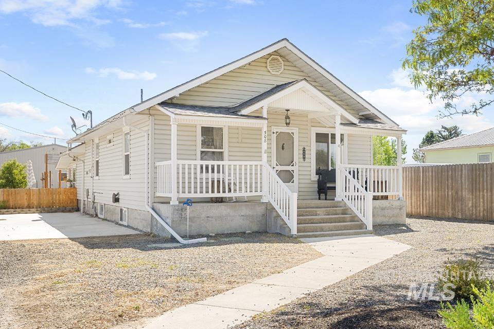 508 S Whitley, Fruitland, Idaho 83619, 4 Bedrooms, 1.5 Bathrooms, Residential For Sale, Price $483,900,MLS 98989098