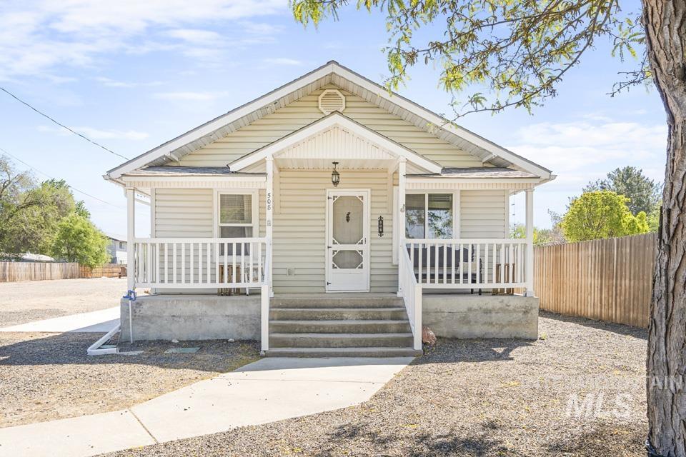 508 S Whitley, Fruitland, Idaho 83619, 4 Bedrooms, 1.5 Bathrooms, Residential For Sale, Price $465,000,MLS 98989098