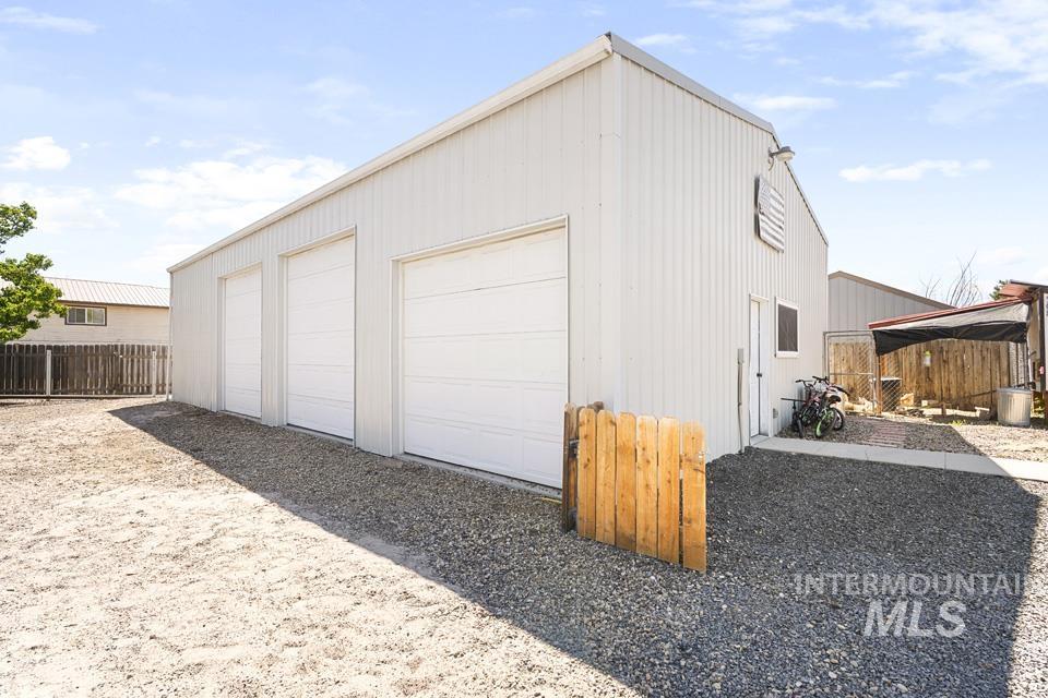 508 S Whitley, Fruitland, Idaho 83619, 4 Bedrooms, 1.5 Bathrooms, Residential For Sale, Price $483,900,MLS 98989098