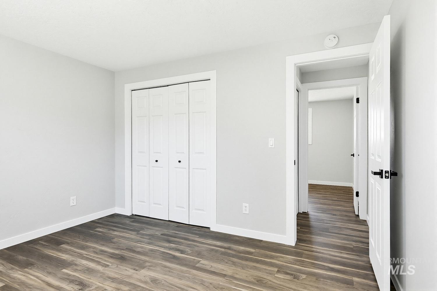 8505 W Canterbury Dr, Boise, Idaho 83704-5604, 3 Bedrooms, 1.5 Bathrooms, Residential For Sale, Price $425,000,MLS 98989100