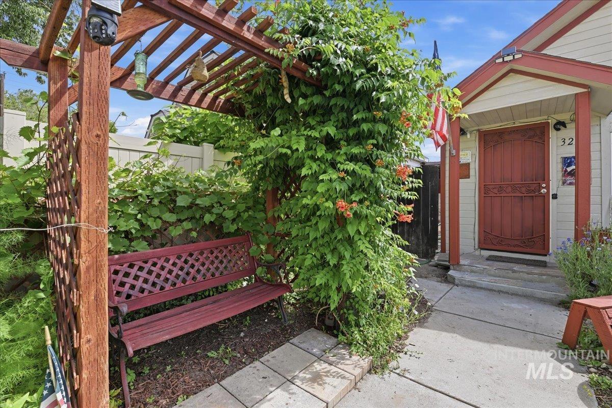 320 N Boise Ave, Emmett, Idaho 83617, 2 Bedrooms, 1 Bathroom, Residential For Sale, Price $265,000, 98989101
