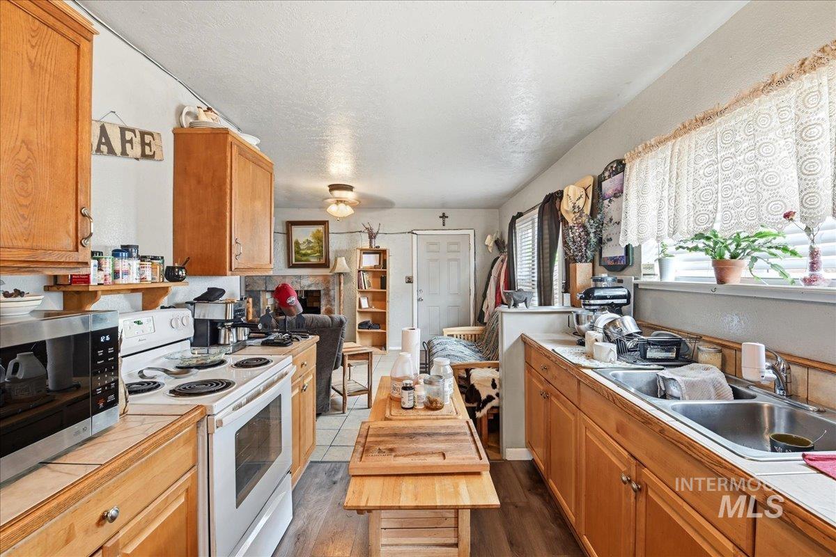 320 N Boise Ave, Emmett, Idaho 83617, 2 Bedrooms, 1 Bathroom, Residential For Sale, Price $265,000, 98989101