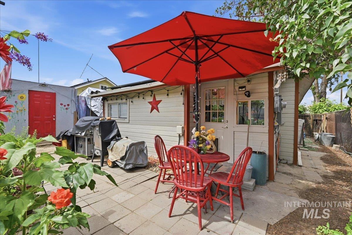 320 N Boise Ave, Emmett, Idaho 83617, 2 Bedrooms, 1 Bathroom, Residential For Sale, Price $265,000, 98989101