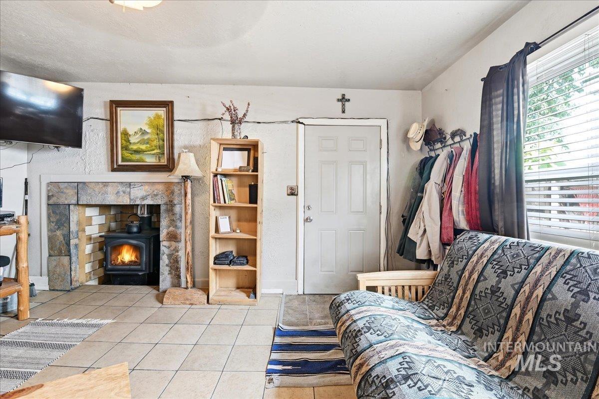 320 N Boise Ave, Emmett, Idaho 83617, 2 Bedrooms, 1 Bathroom, Residential For Sale, Price $265,000, 98989101
