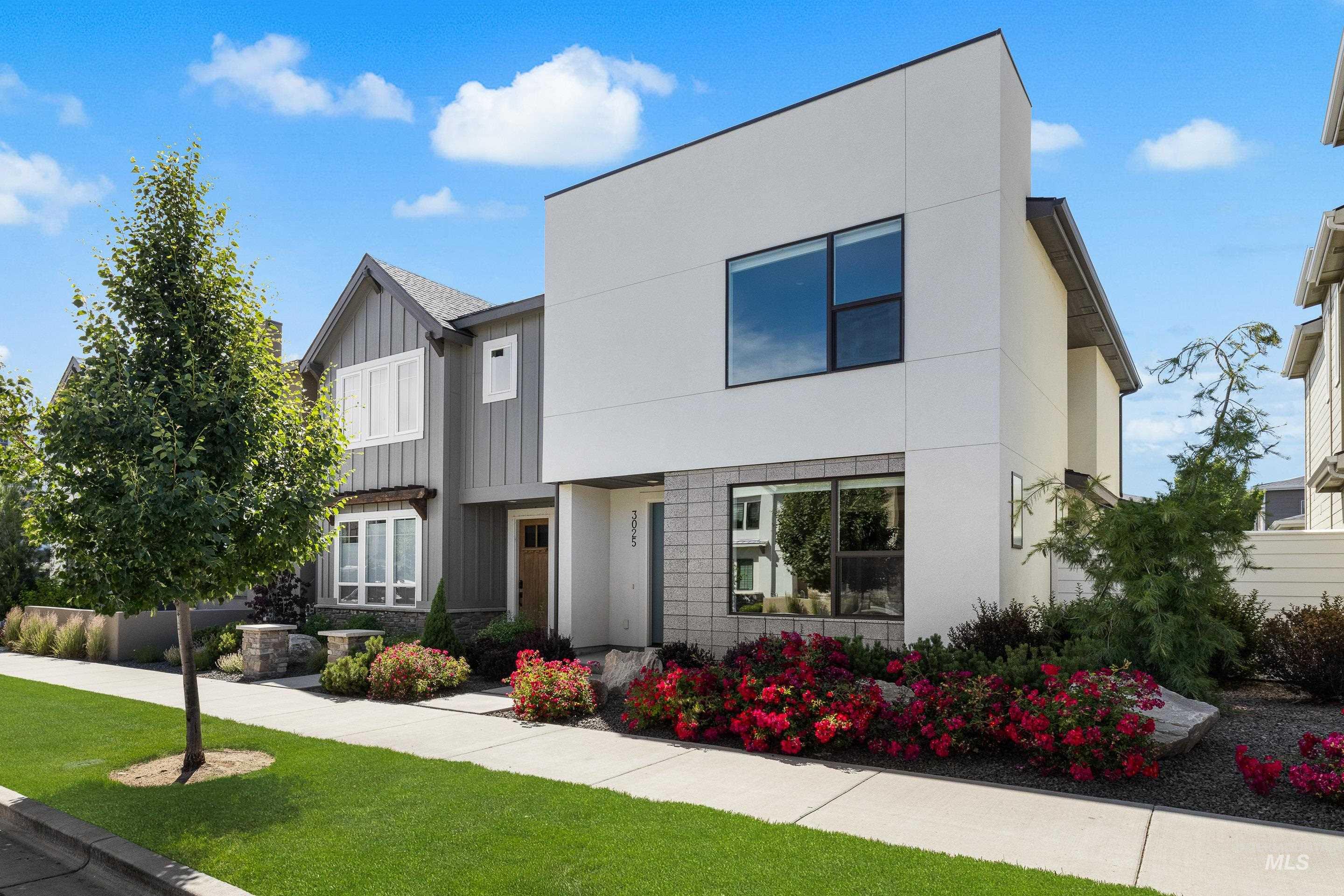 3025 S Honeycomb Way, Boise, Idaho 83716, 4 Bedrooms, 2.5 Bathrooms, Residential For Sale, Price $699,900,MLS 98989103